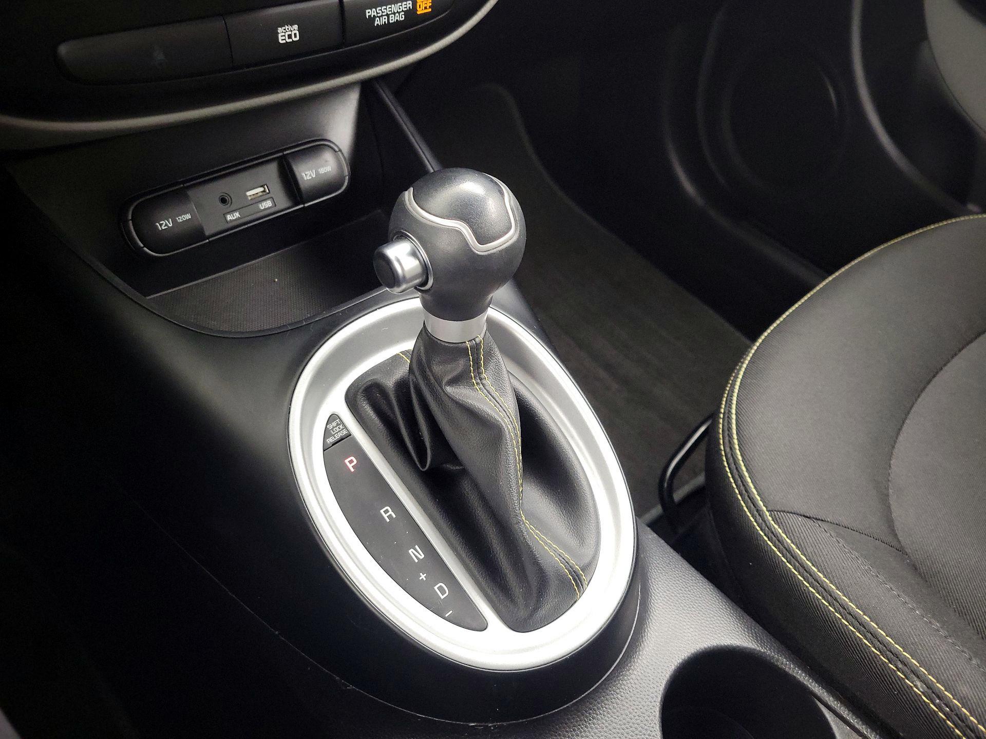 Thumbnail: 2015 Kia Soul - 16