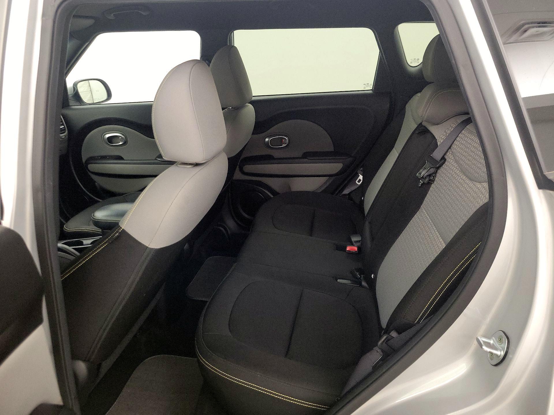 Thumbnail: 2015 Kia Soul - 18