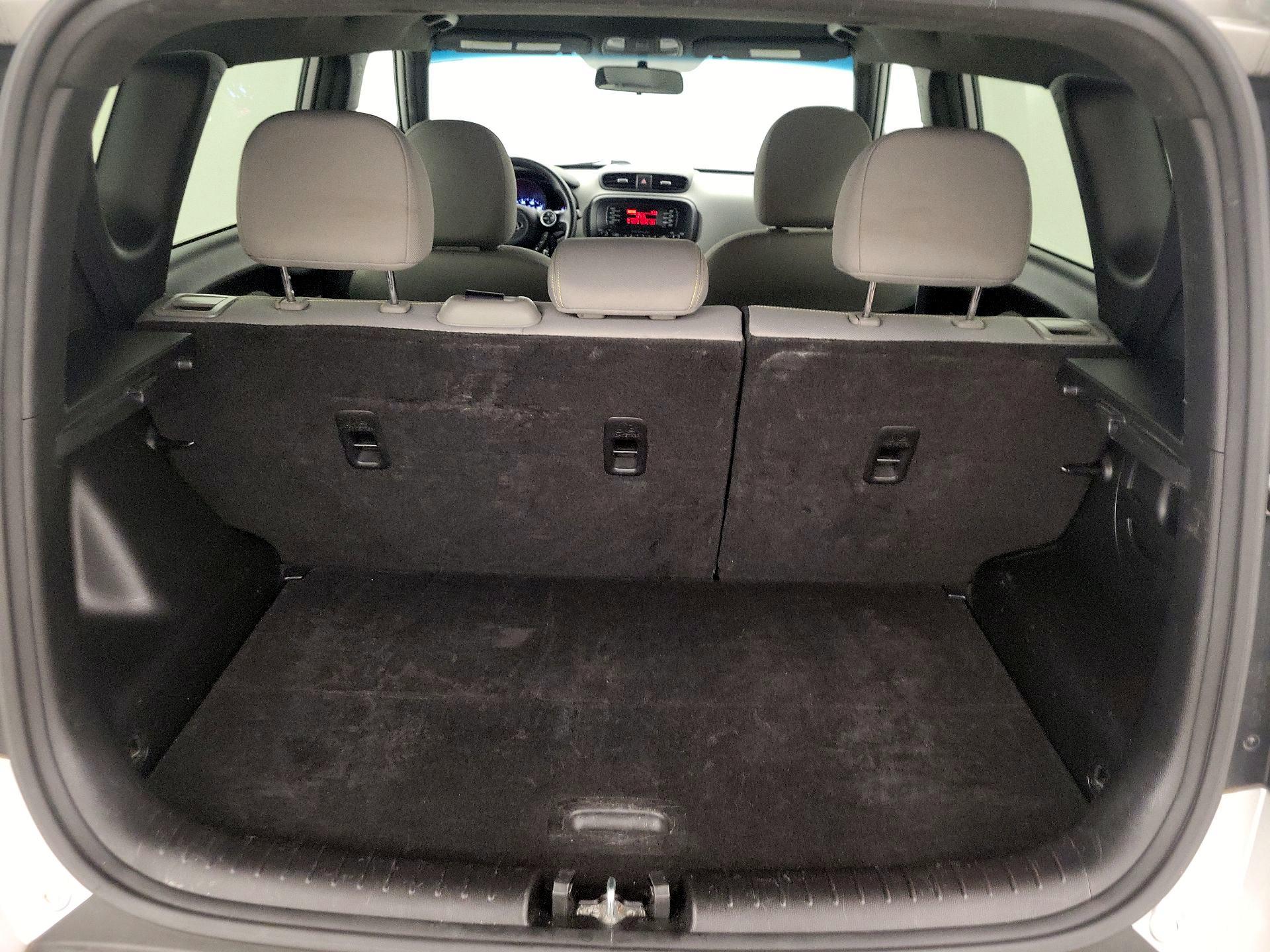 Thumbnail: 2015 Kia Soul - 19