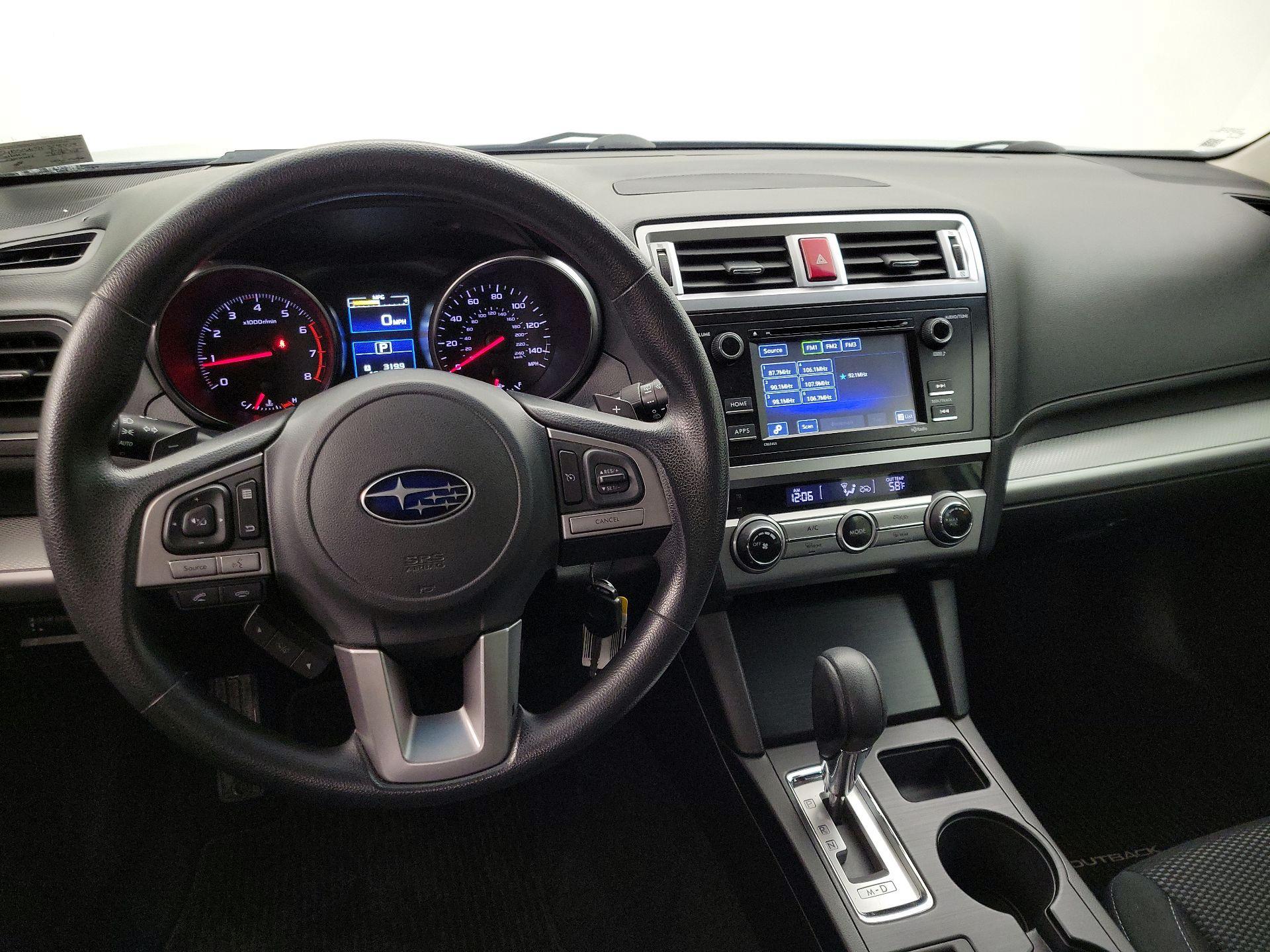 Thumbnail: 2015 Subaru Outback - 10