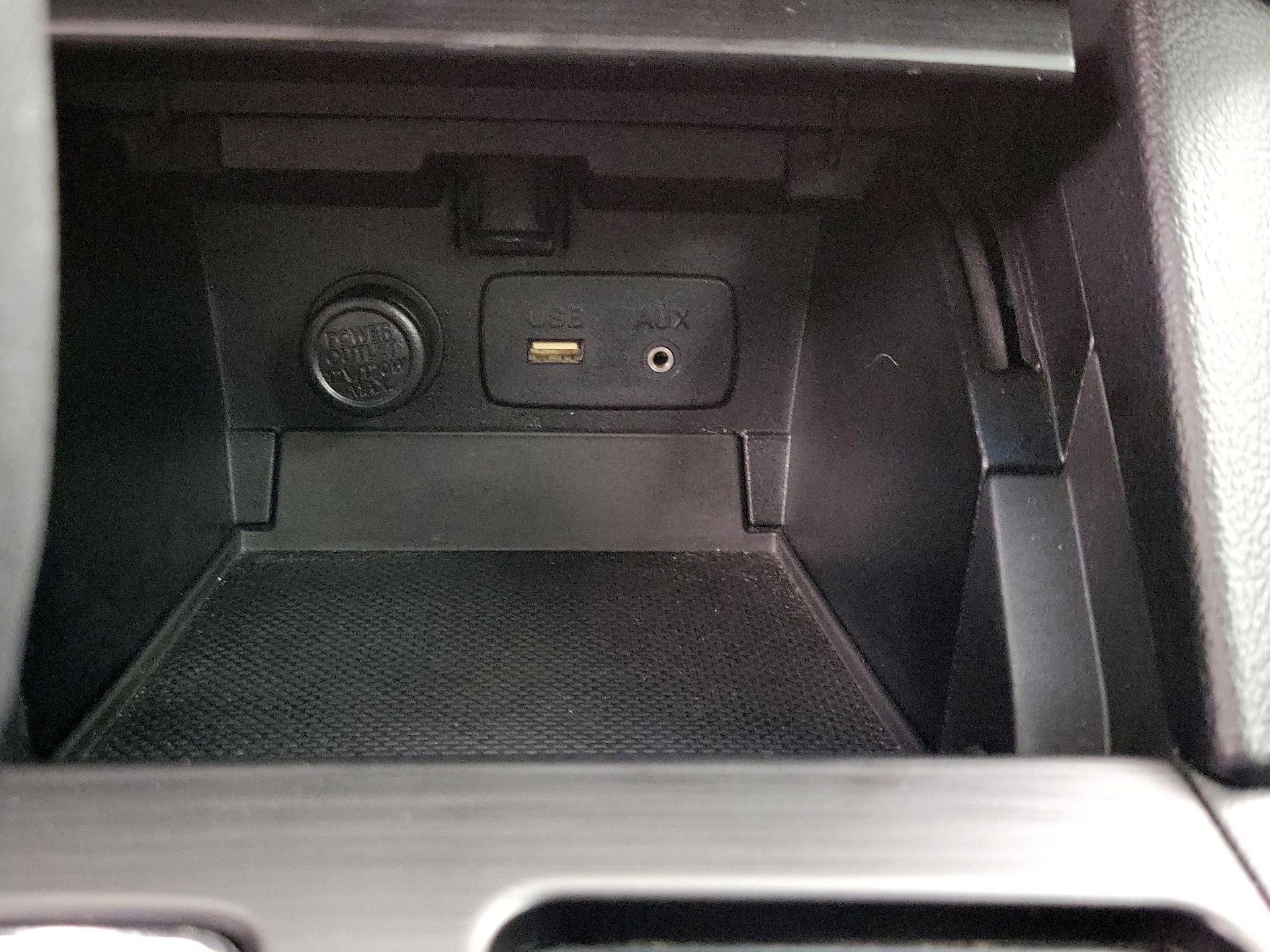 Thumbnail: 2015 Subaru Outback - 18