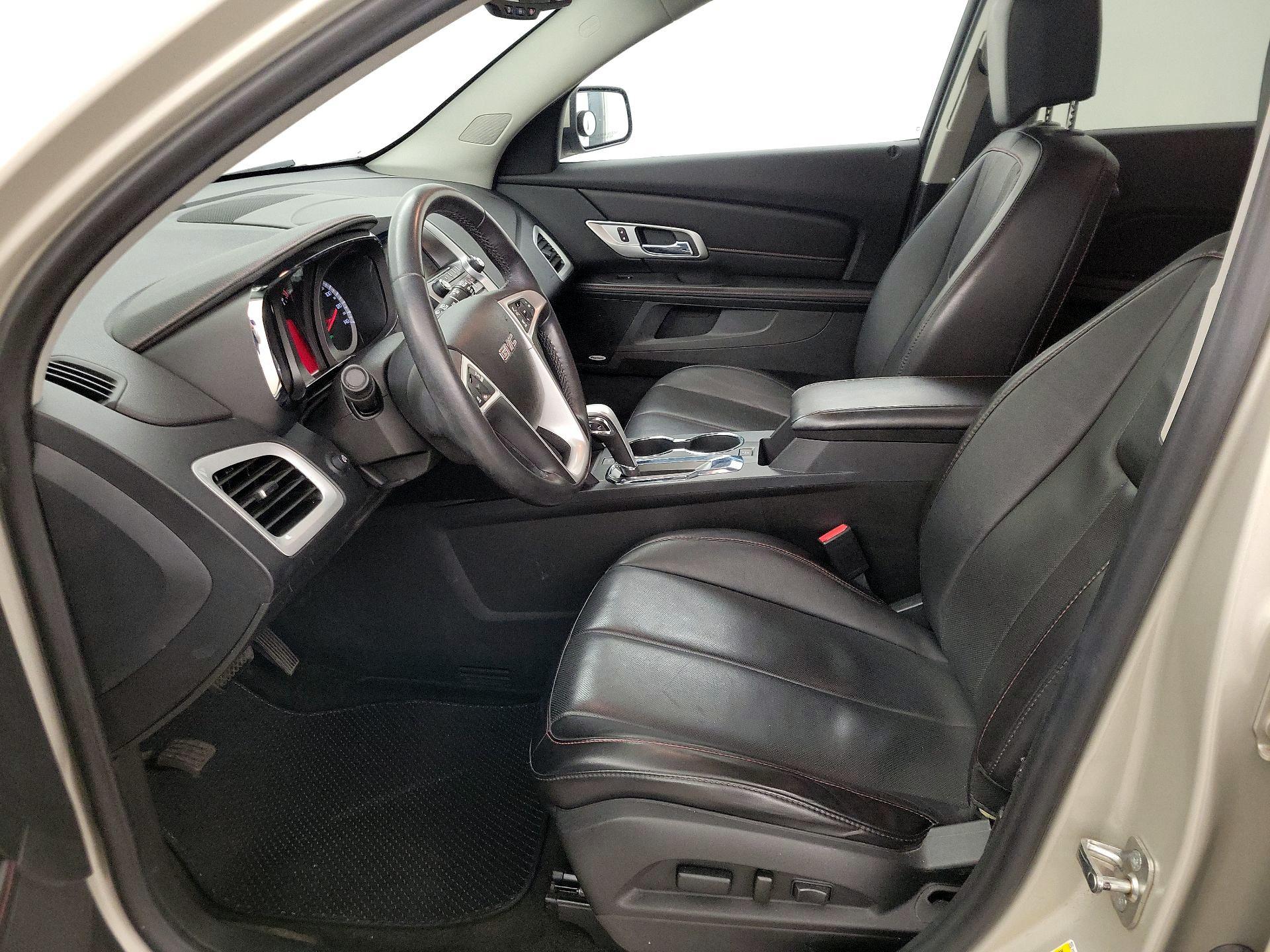 Thumbnail: 2015 GMC Terrain - 11