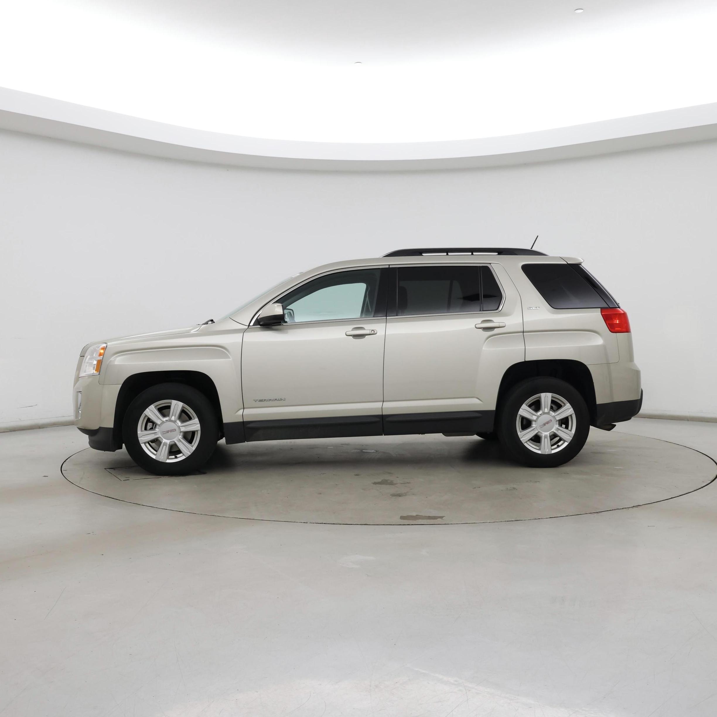 Thumbnail: 2015 GMC Terrain - 3