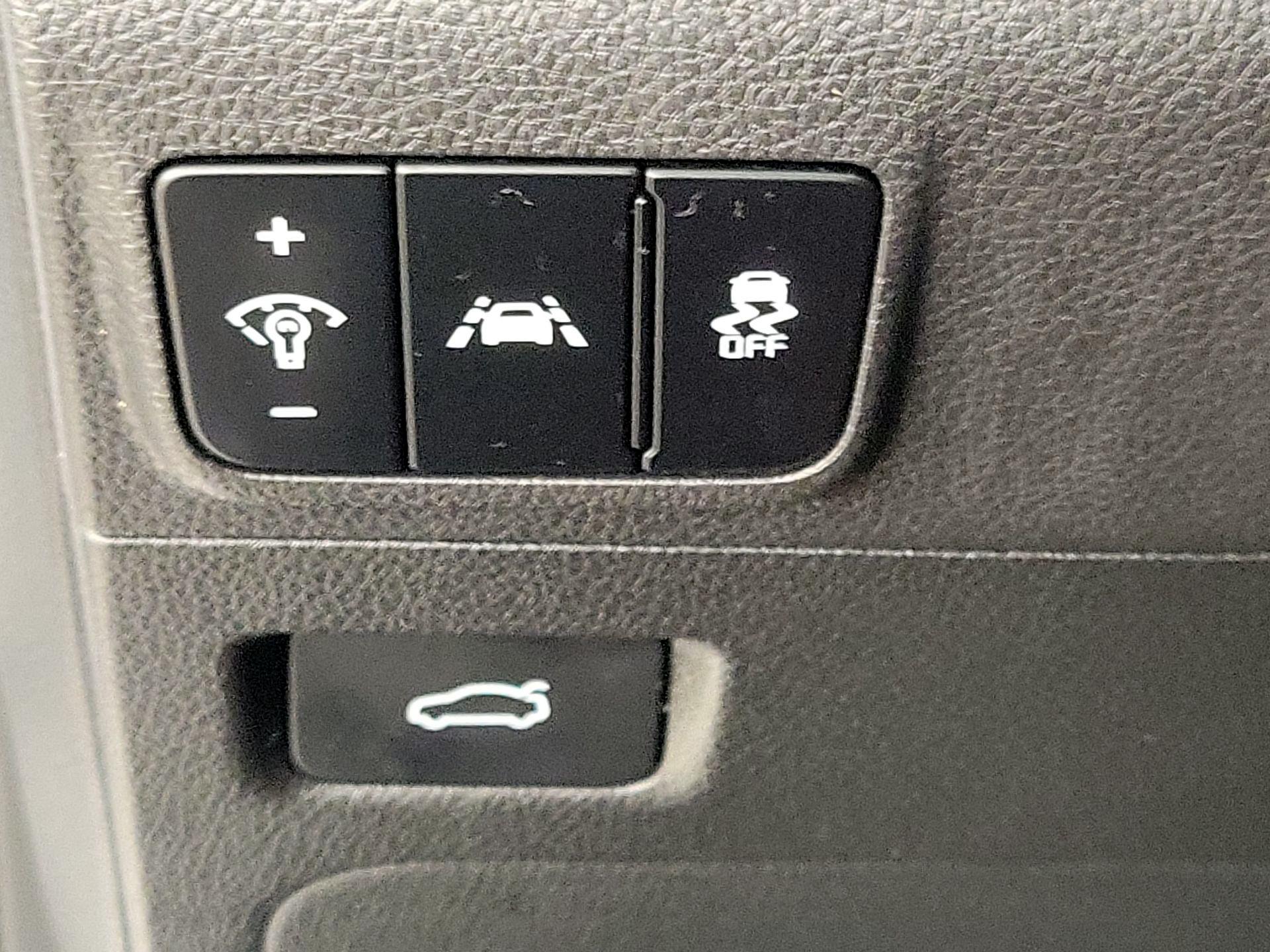 Thumbnail: 2023 Kia K5 - 13