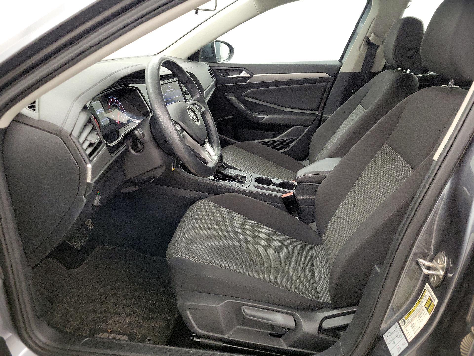 Thumbnail: 2019 Volkswagen Jetta - 11