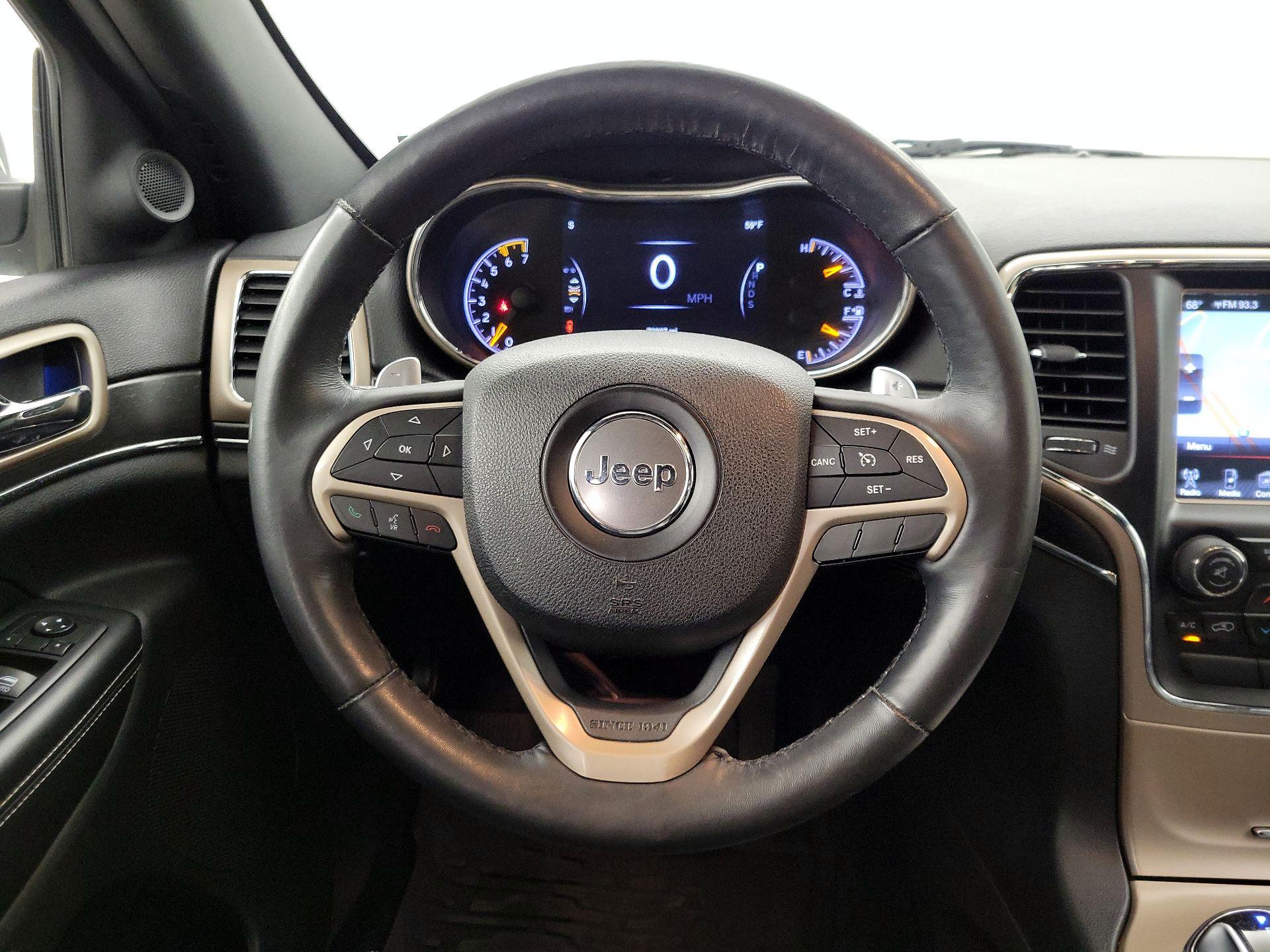 Thumbnail: 2015 Jeep Grand Cherokee - 10