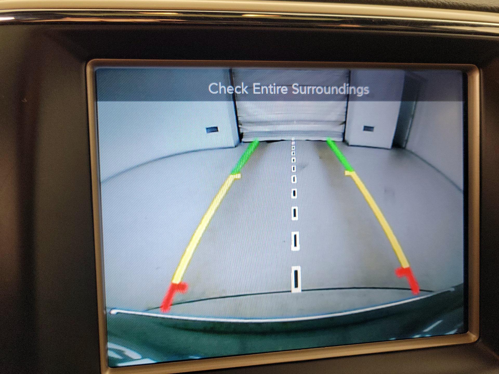 Thumbnail: 2015 Jeep Grand Cherokee - 15