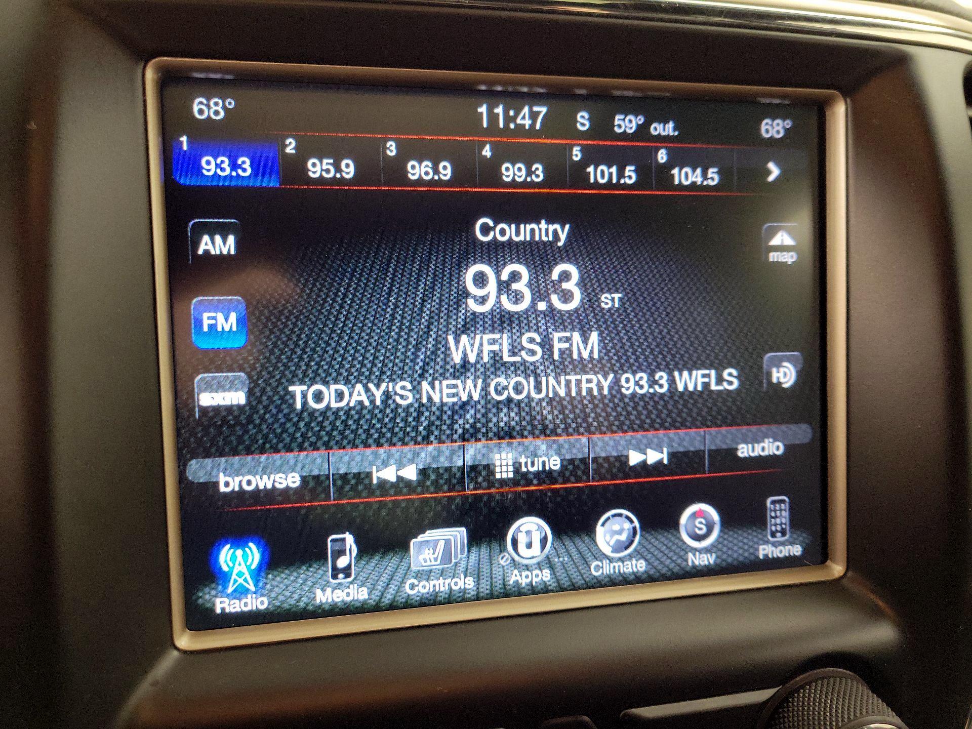 Thumbnail: 2015 Jeep Grand Cherokee - 16