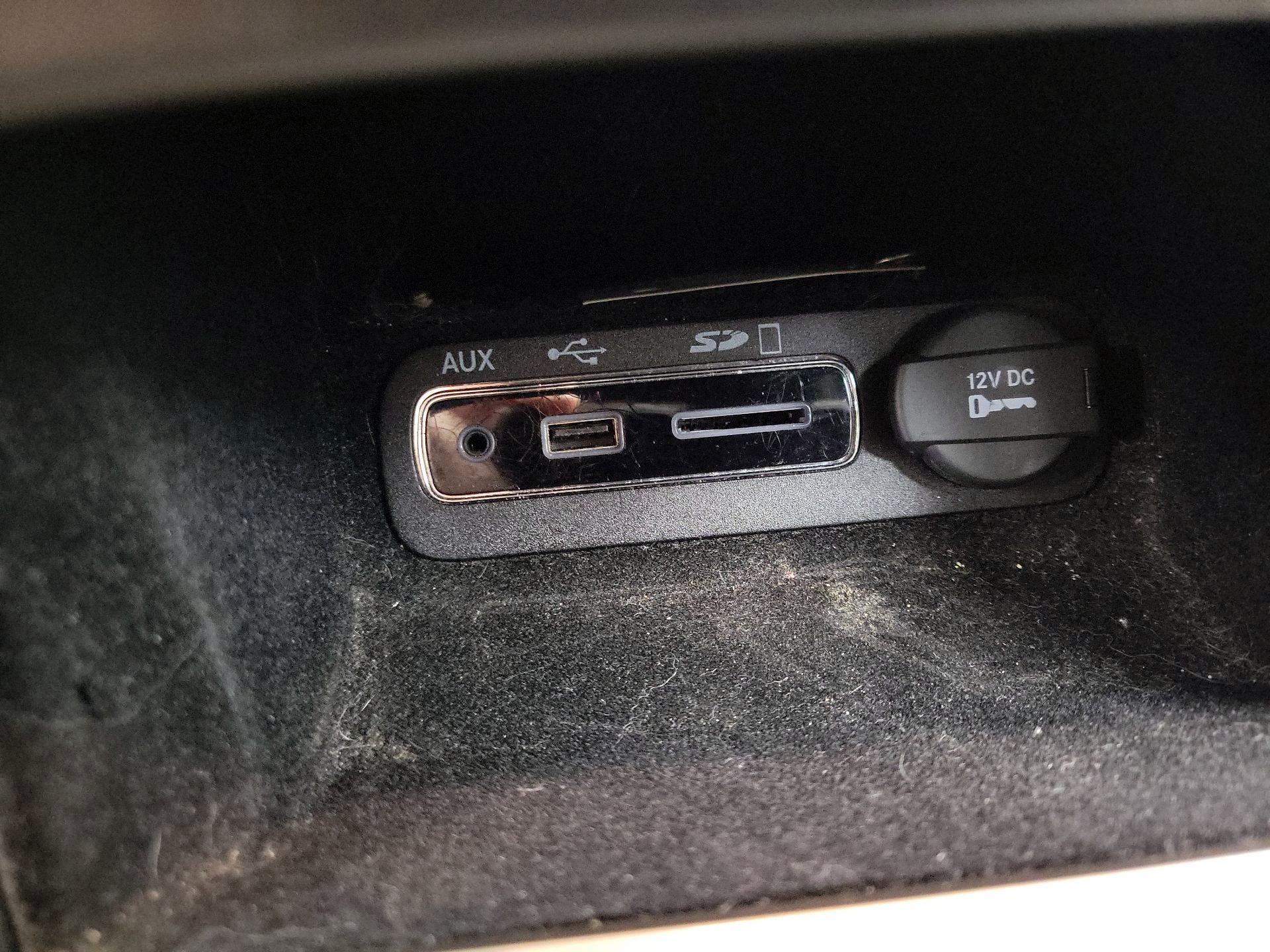 Thumbnail: 2015 Jeep Grand Cherokee - 19