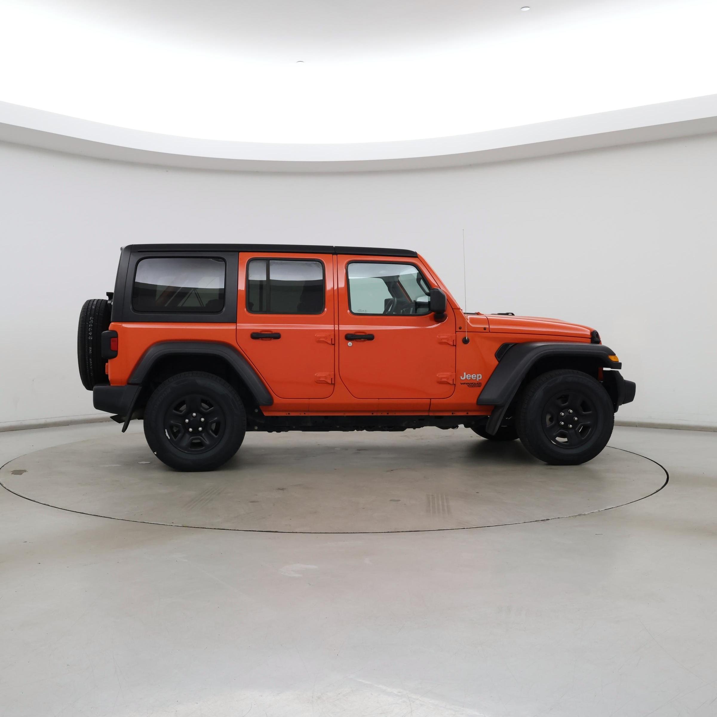 Thumbnail: 2018 Jeep Wrangler - 7