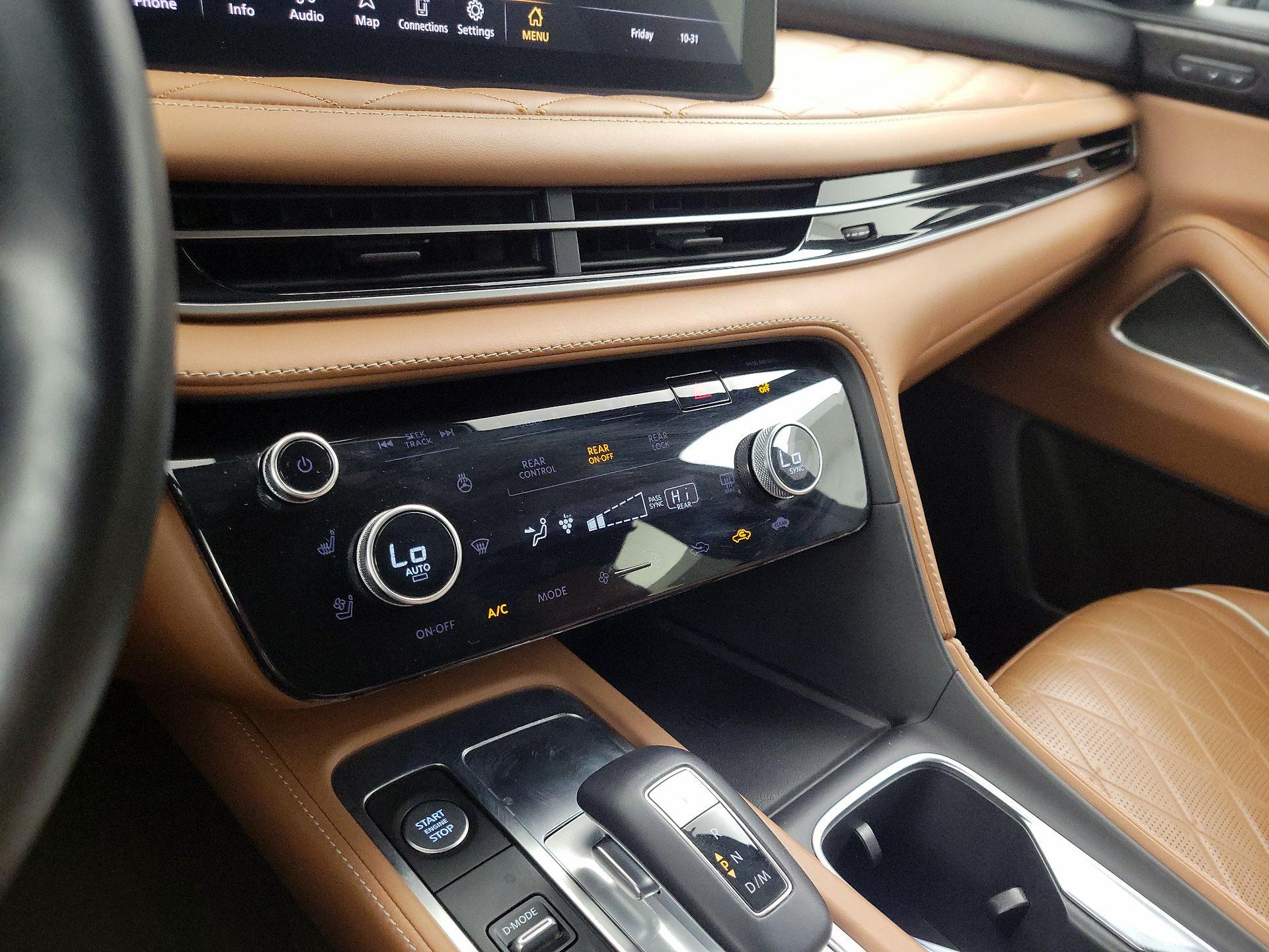 Thumbnail: 2024 INFINITI QX60 - 17