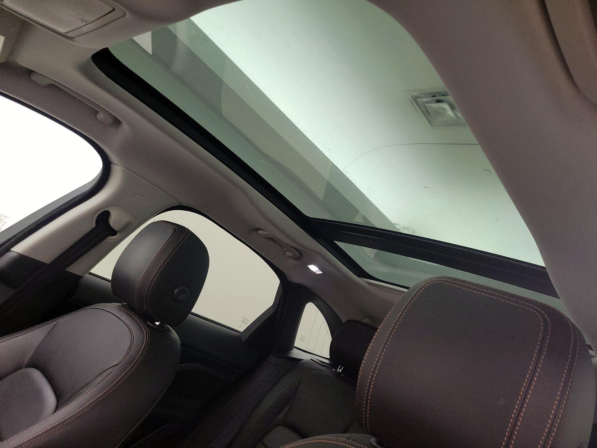 Thumbnail: 2018 Jaguar F-Pace - 20