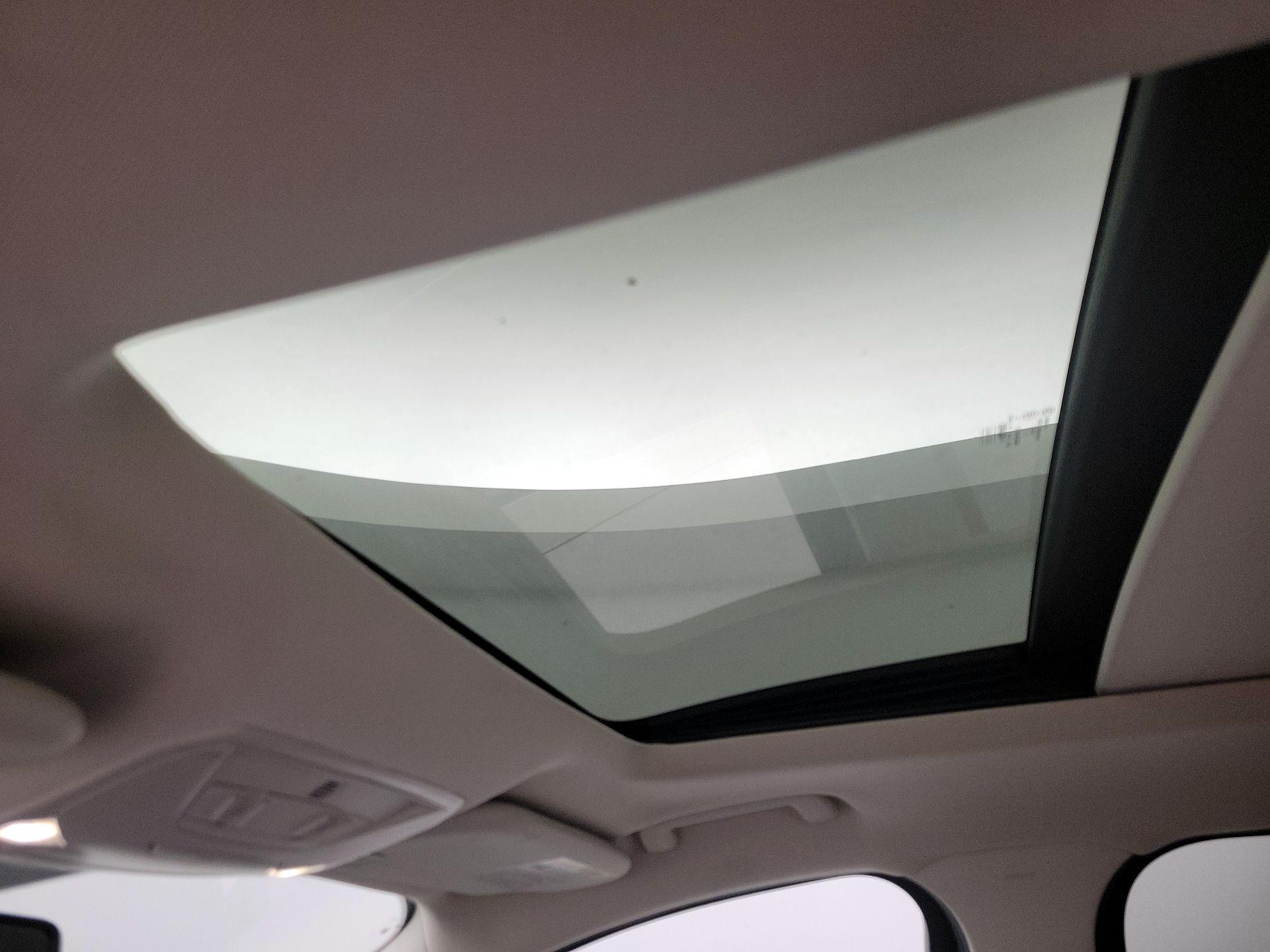 Thumbnail: 2016 Ford Escape - 20