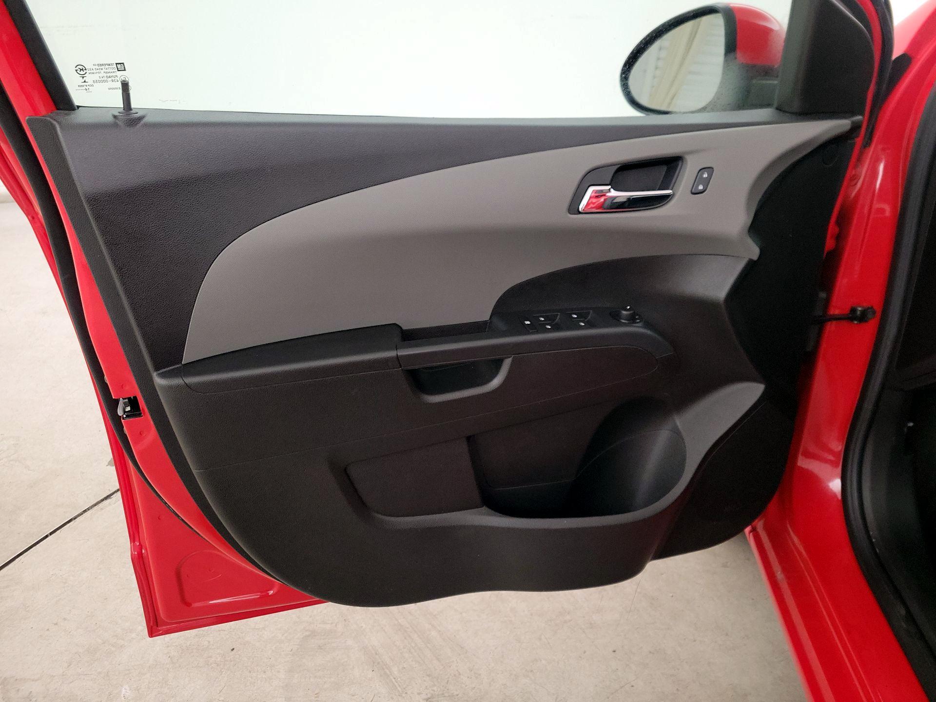 Thumbnail: 2015 Chevrolet Sonic - 12