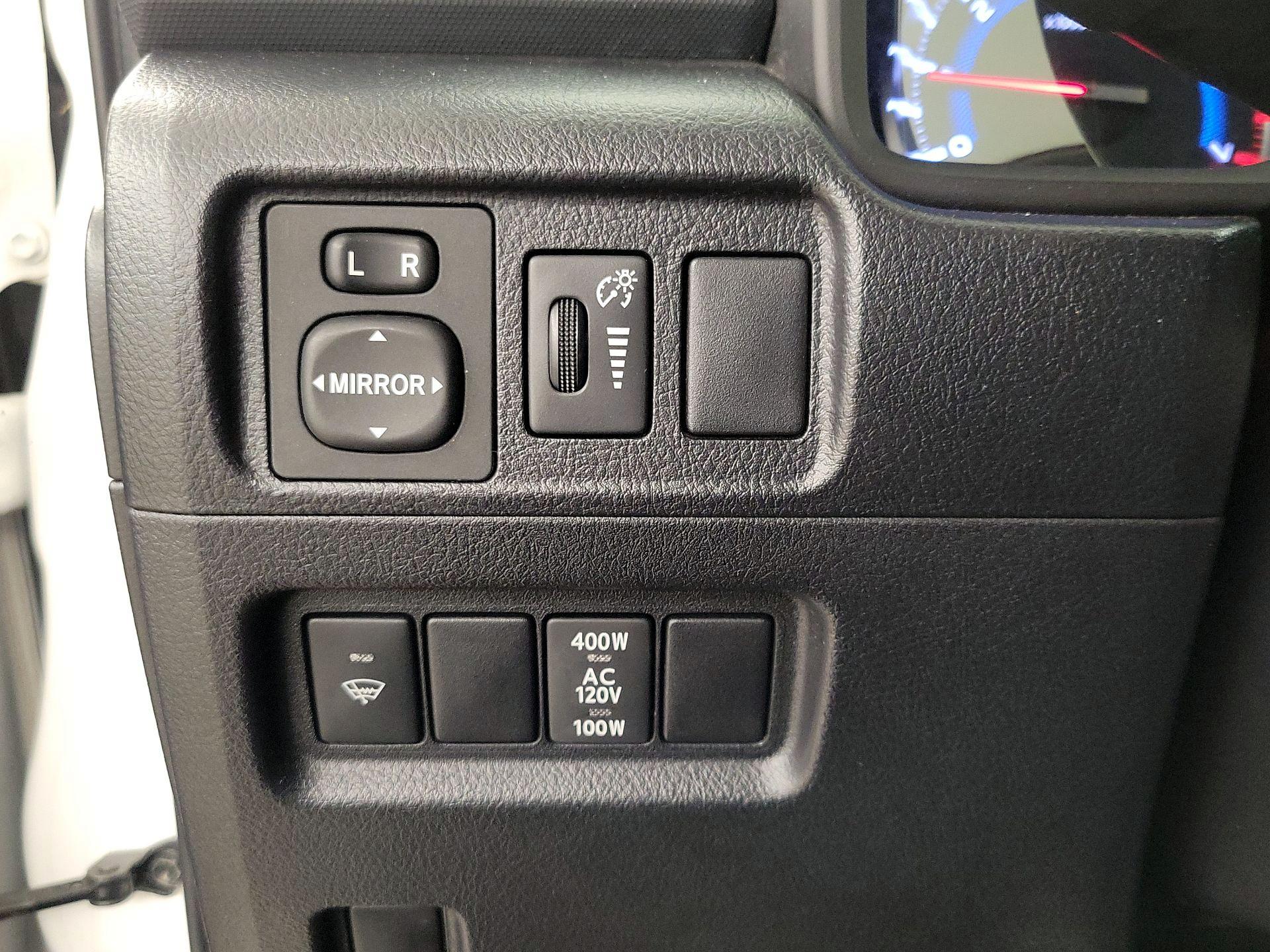 Thumbnail: 2019 Toyota 4Runner - 13