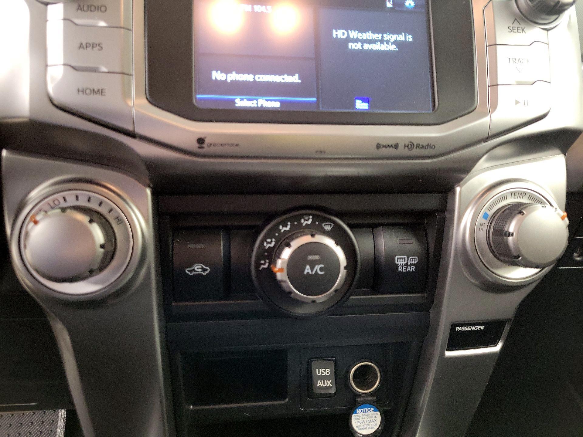 Thumbnail: 2019 Toyota 4Runner - 16