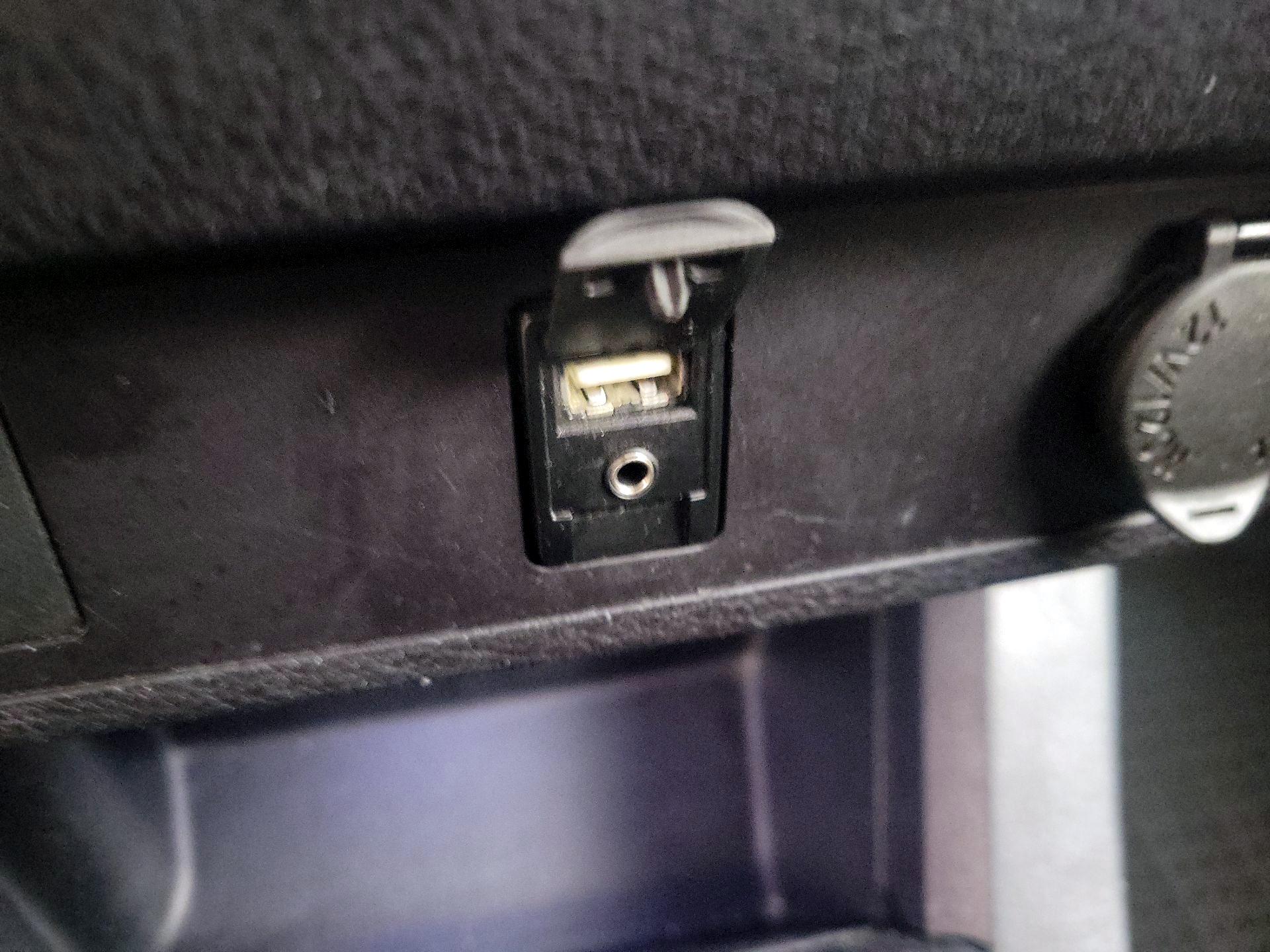 Thumbnail: 2018 Toyota Tacoma - 18