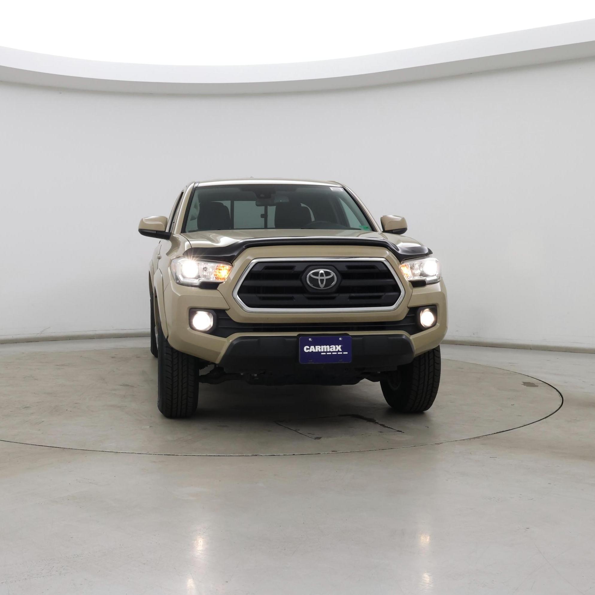 Thumbnail: 2018 Toyota Tacoma - 5