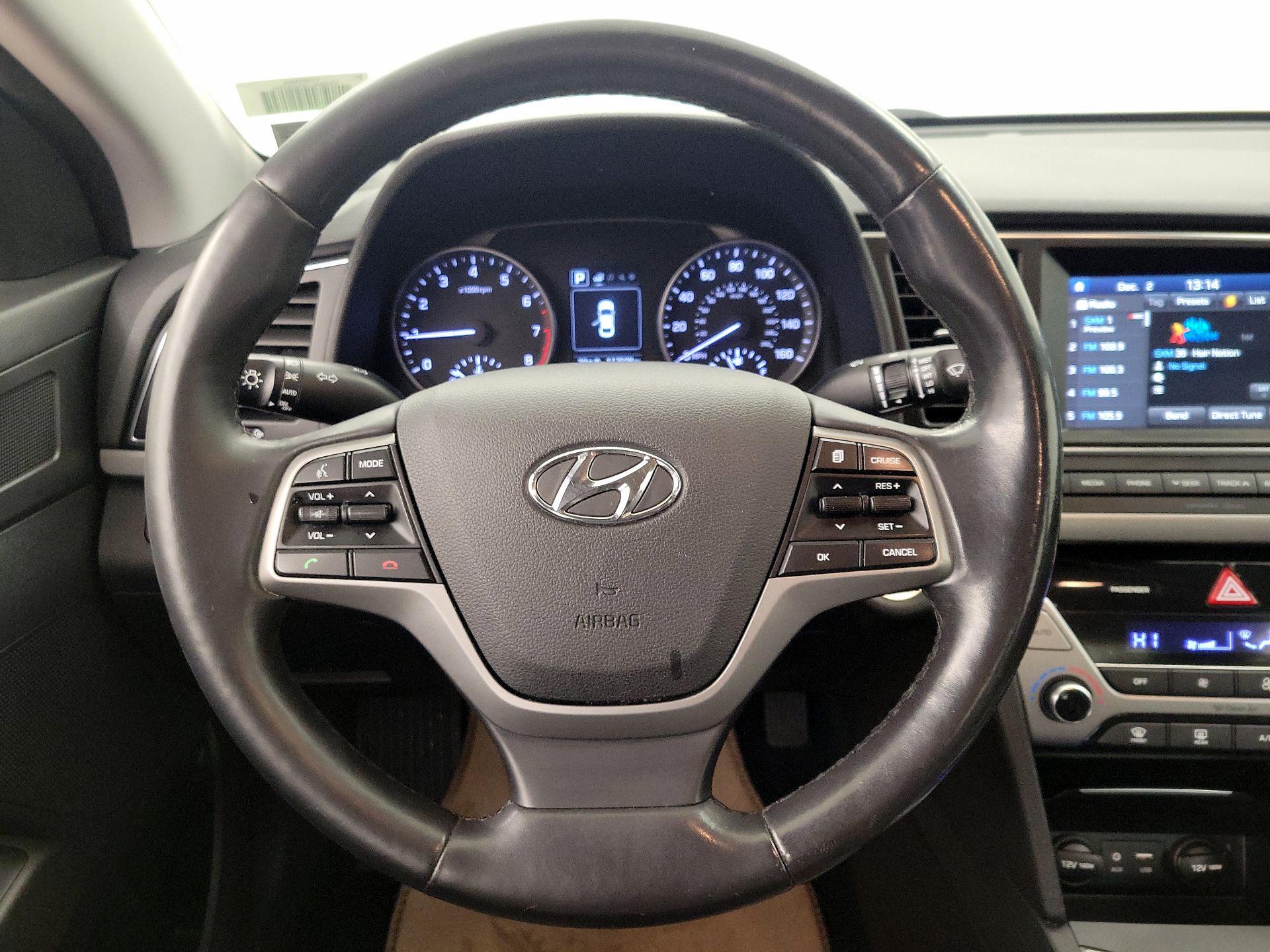 Thumbnail: 2017 Hyundai Elantra - 10