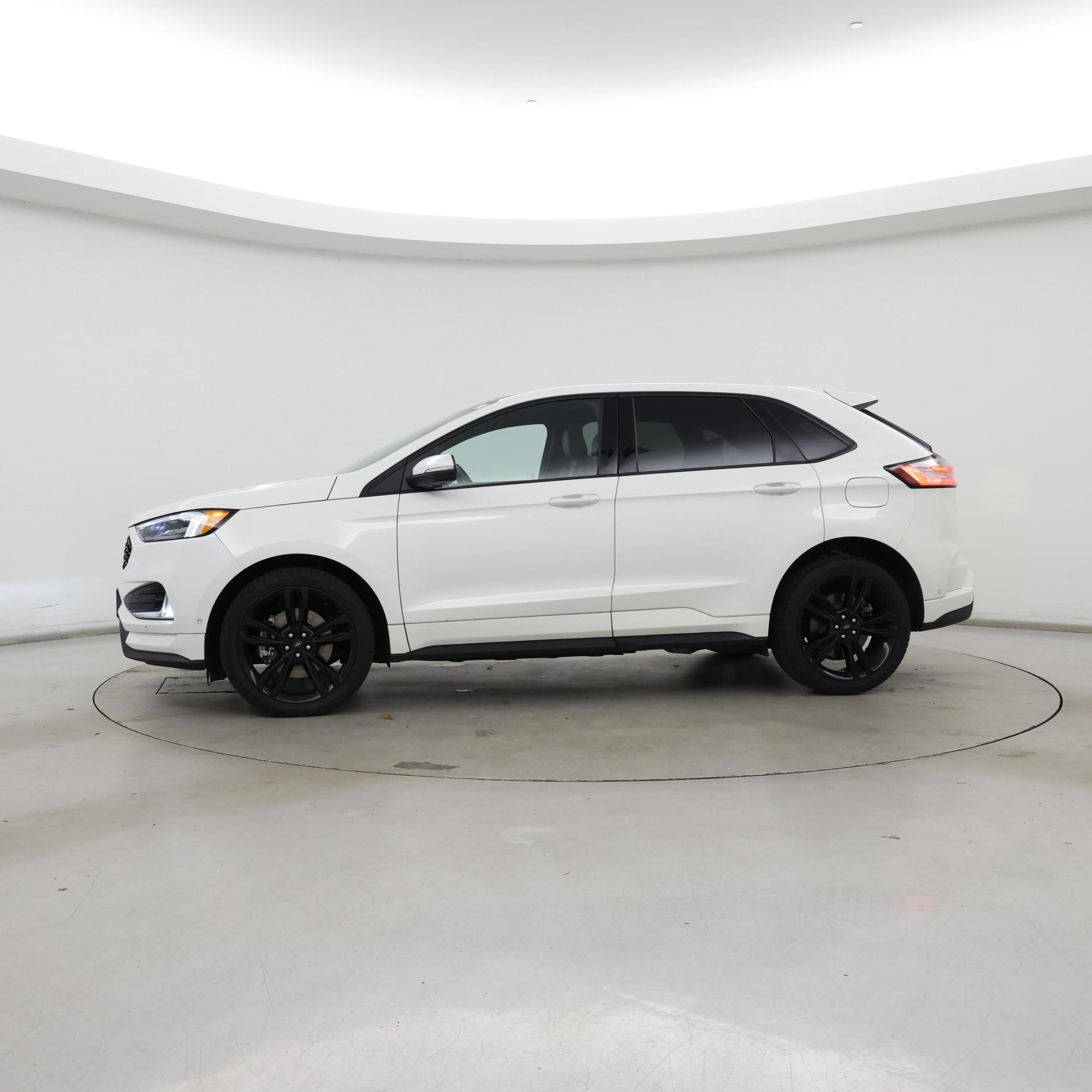 Thumbnail: 2020 Ford Edge - 3