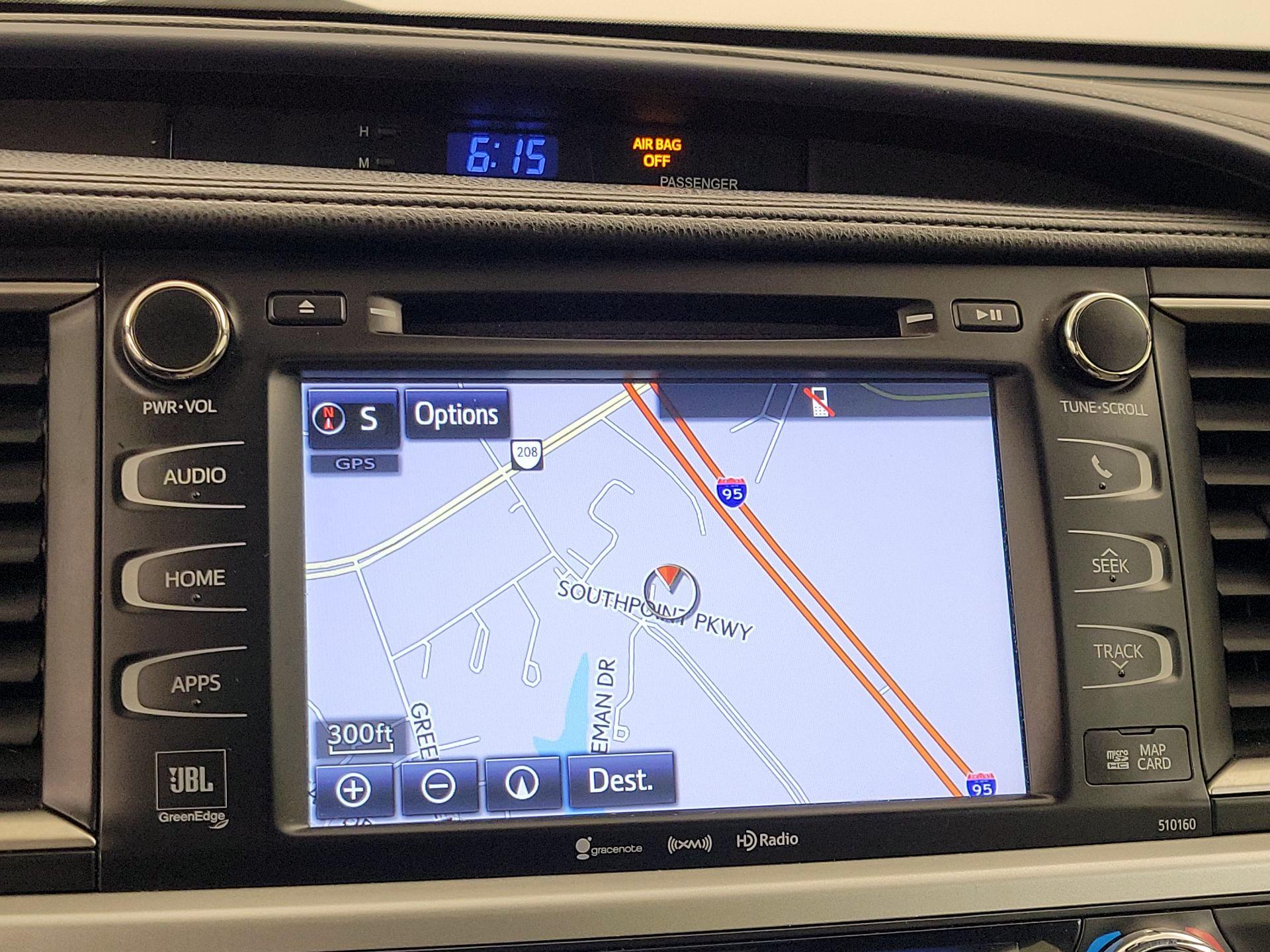 Thumbnail: 2016 Toyota Highlander - 14