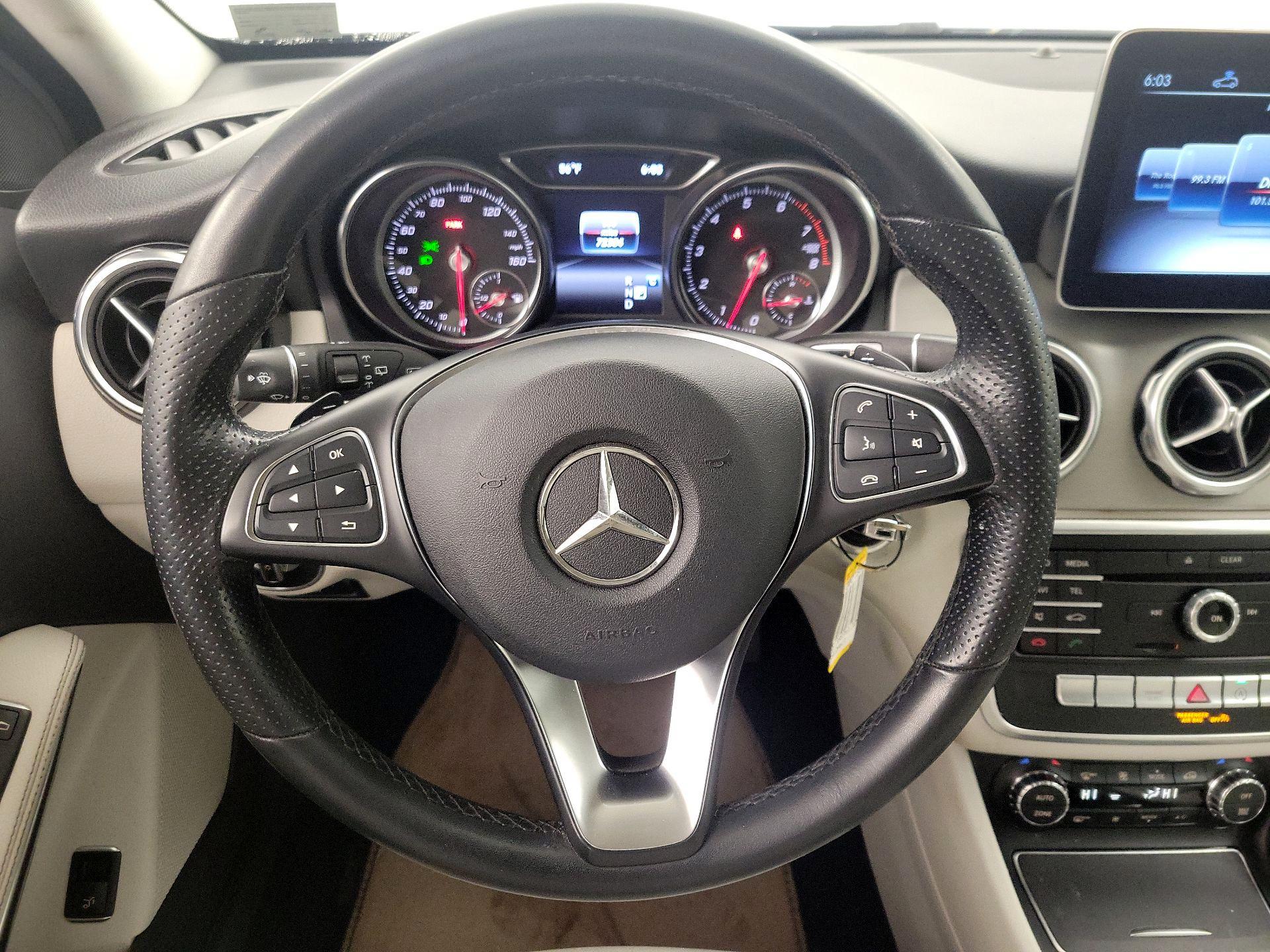 Thumbnail: 2019 Mercedes-Benz GLA - 10