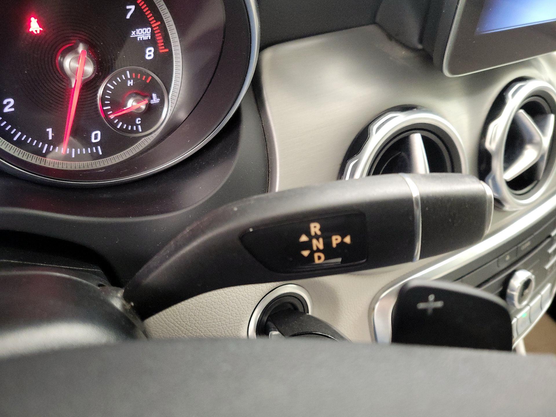 Thumbnail: 2019 Mercedes-Benz GLA - 17