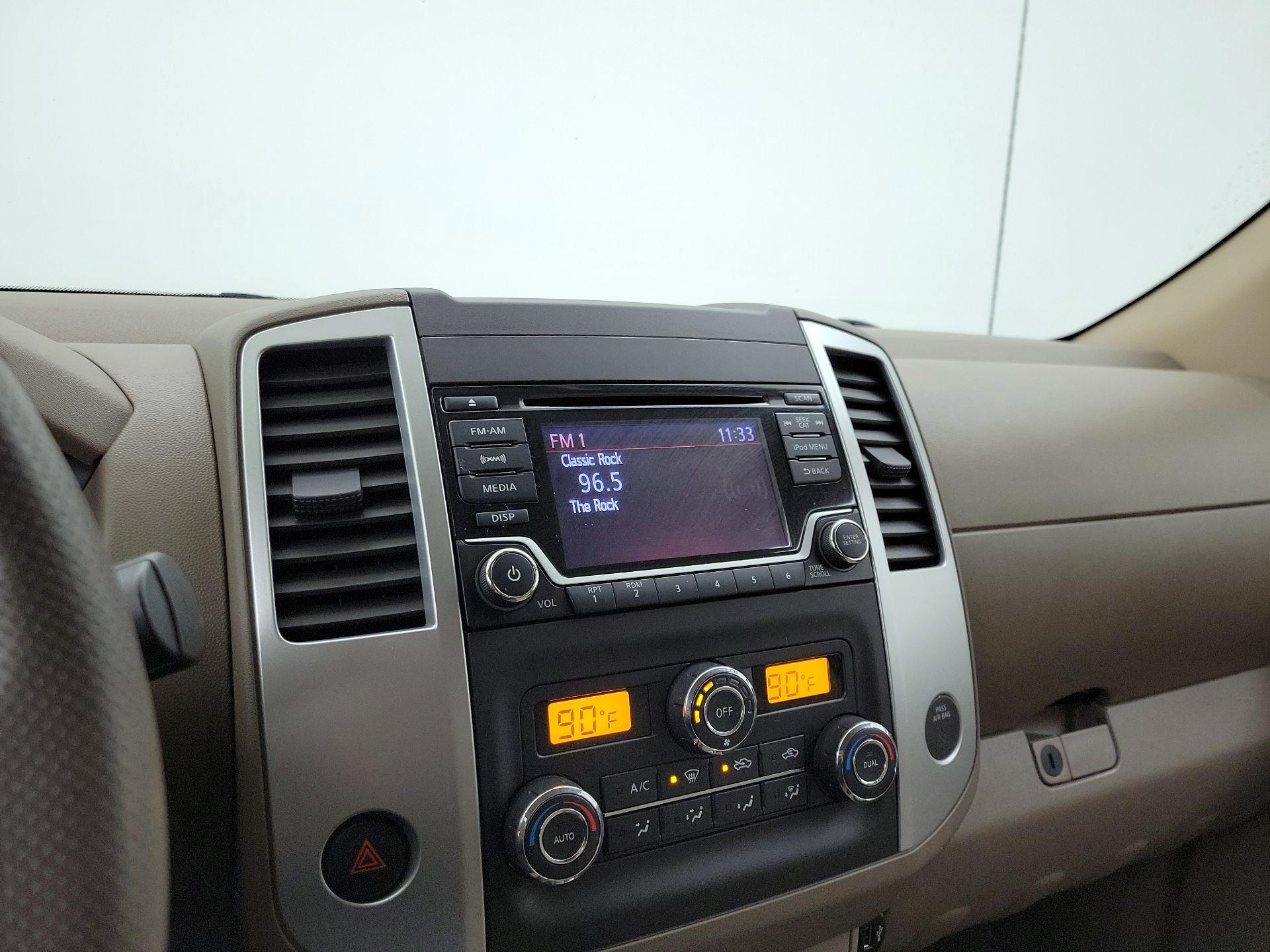 Thumbnail: 2017 Nissan Frontier - 15