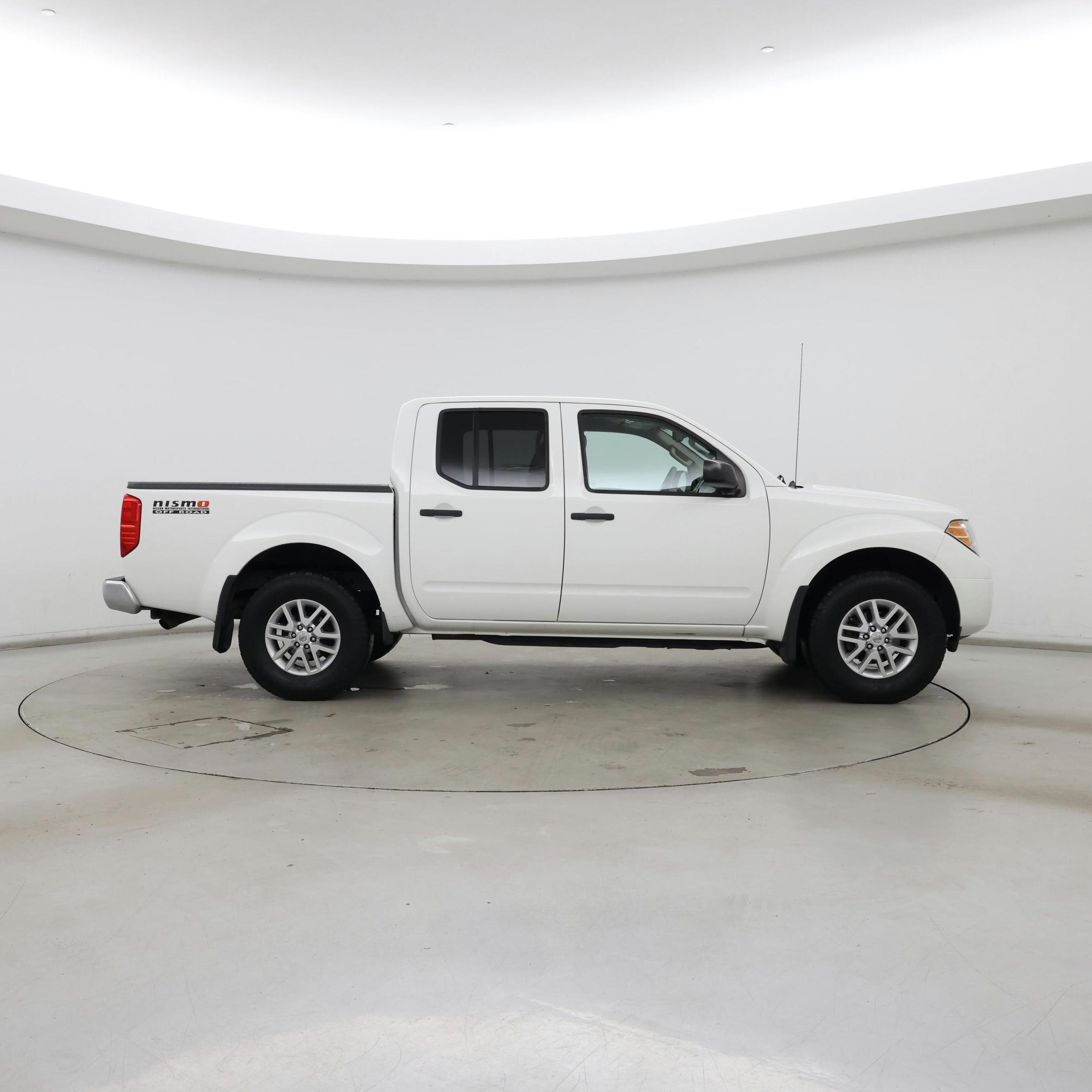 Thumbnail: 2017 Nissan Frontier - 7