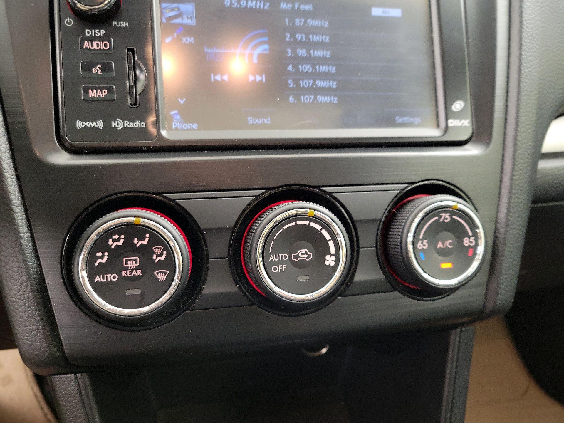 Thumbnail: 2014 Subaru XV Crosstrek - 17