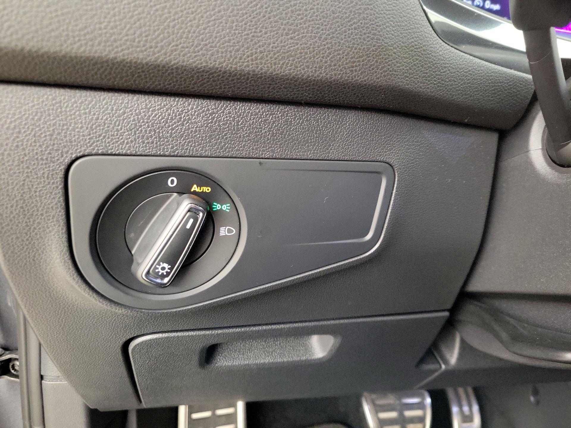 Thumbnail: 2022 Volkswagen Tiguan - 13