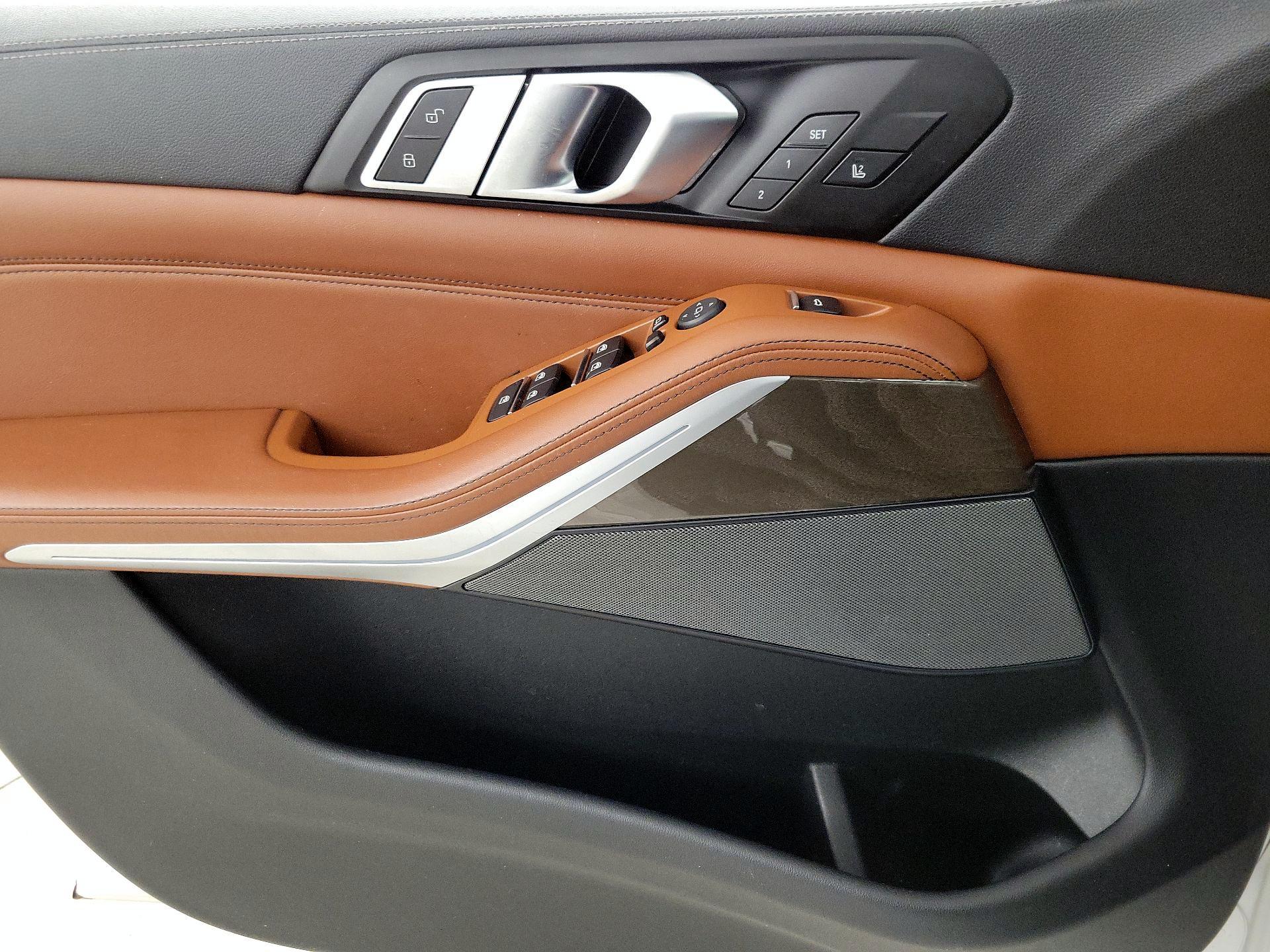 Thumbnail: 2022 BMW X5 - 12