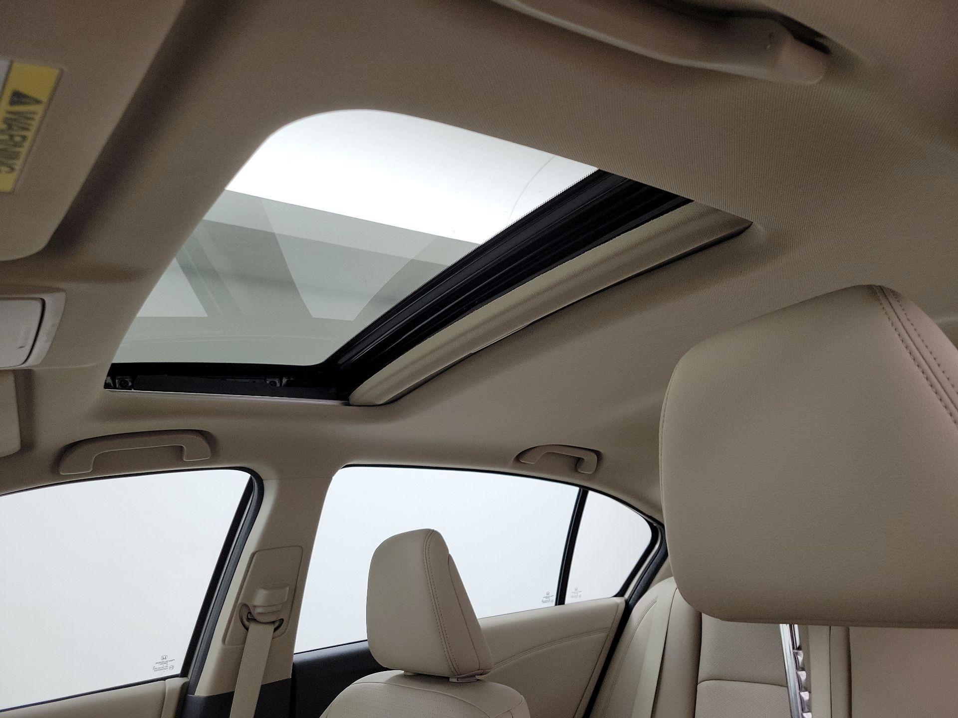 Thumbnail: 2017 Honda Accord - 20