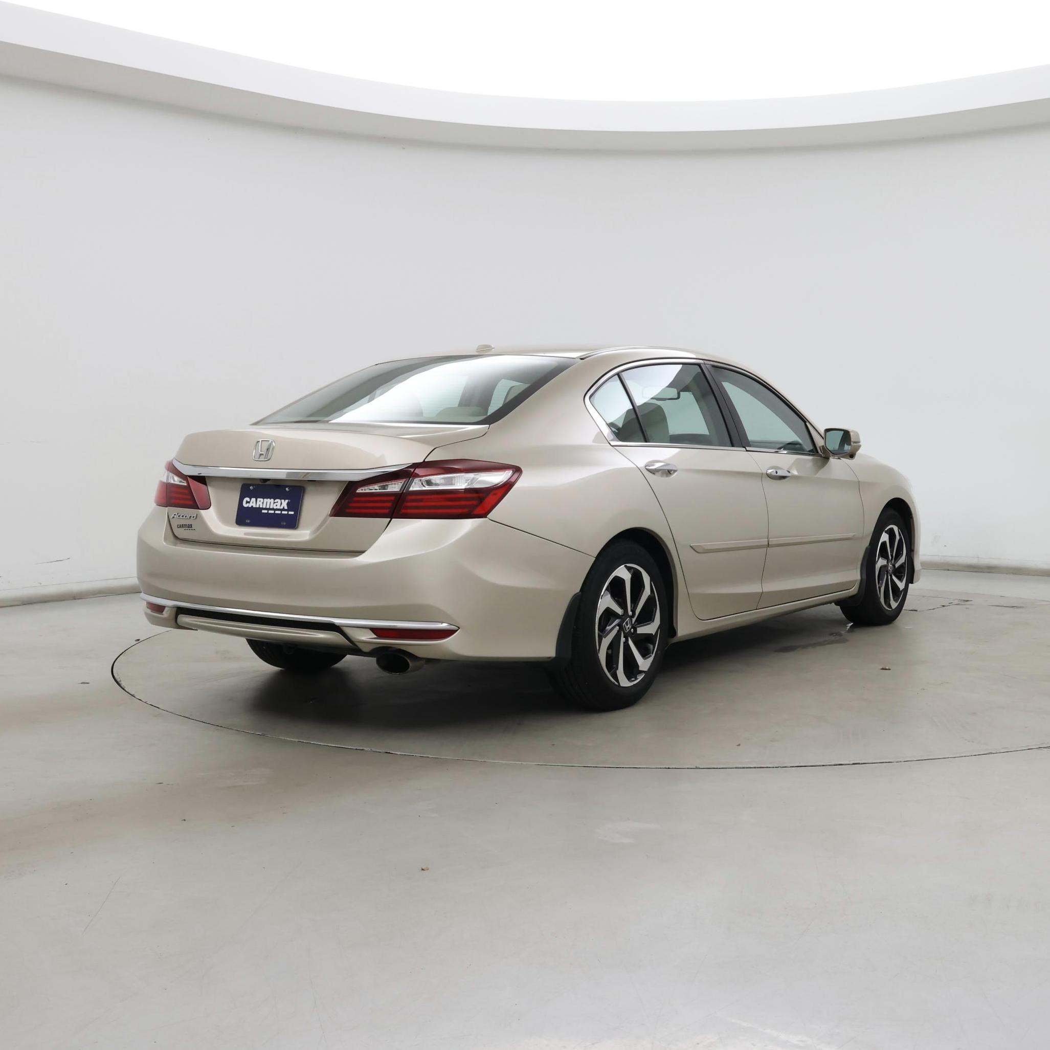 Thumbnail: 2017 Honda Accord - 8