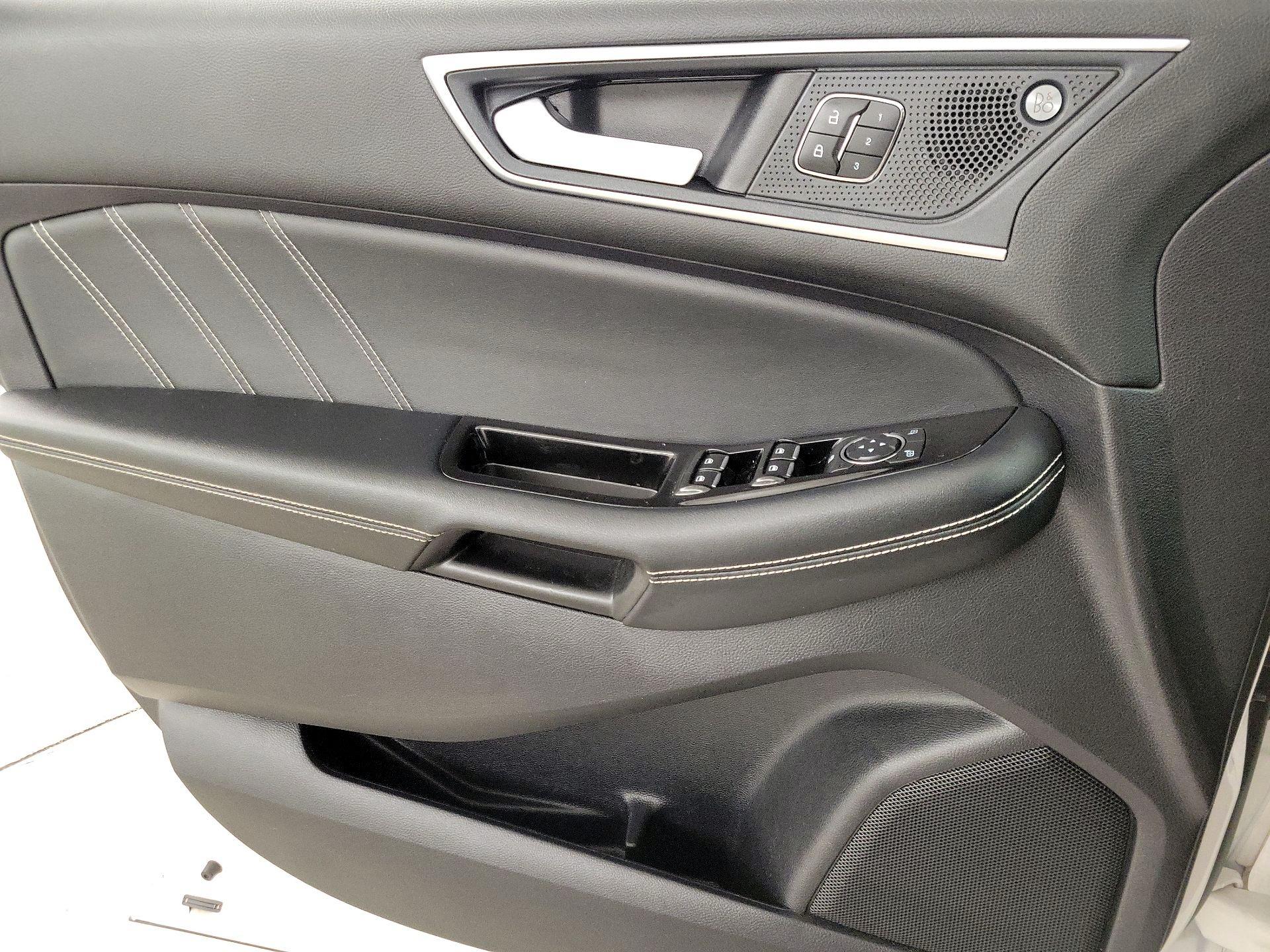 Thumbnail: 2019 Ford Edge - 12