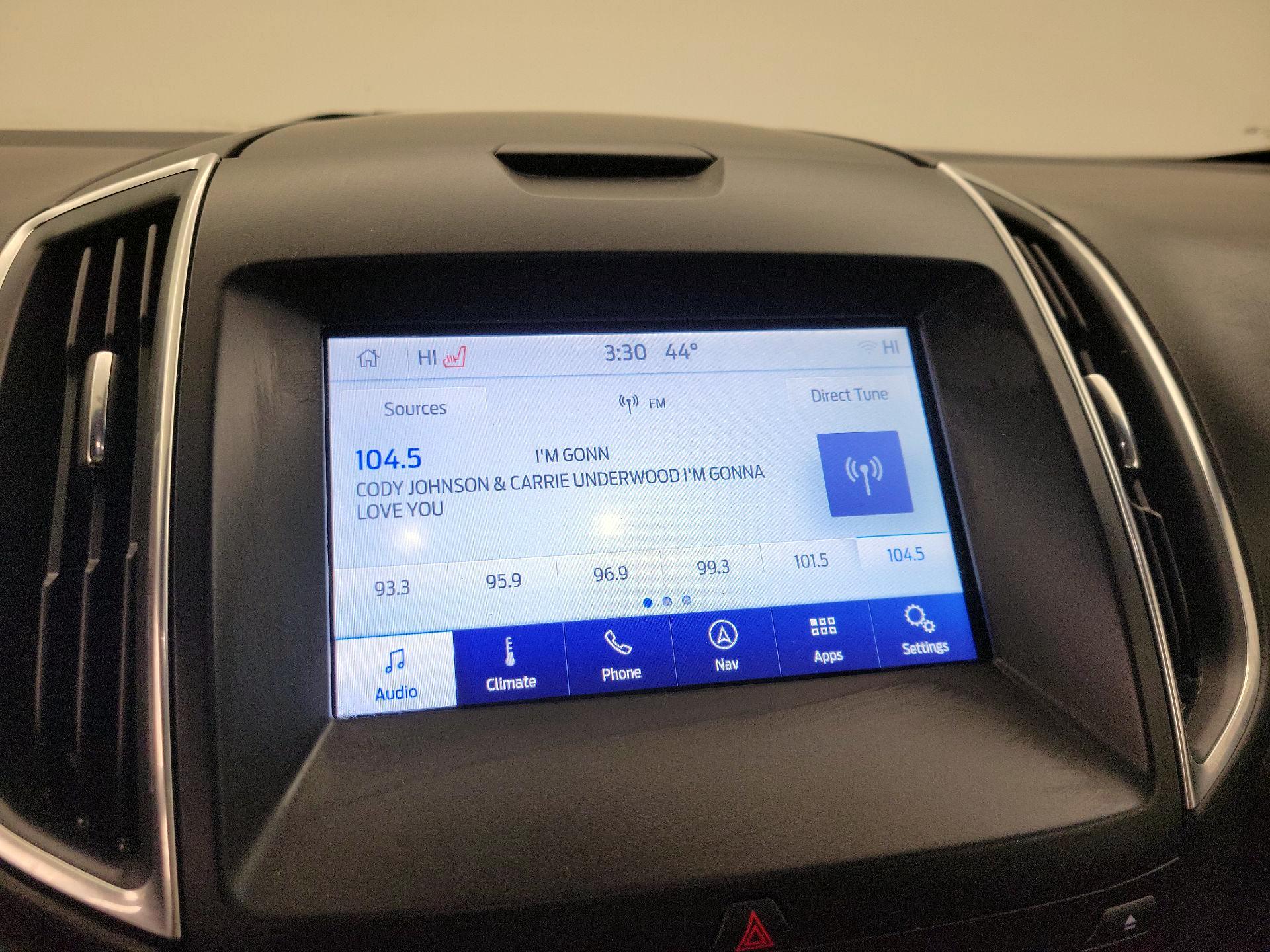 Thumbnail: 2019 Ford Edge - 16