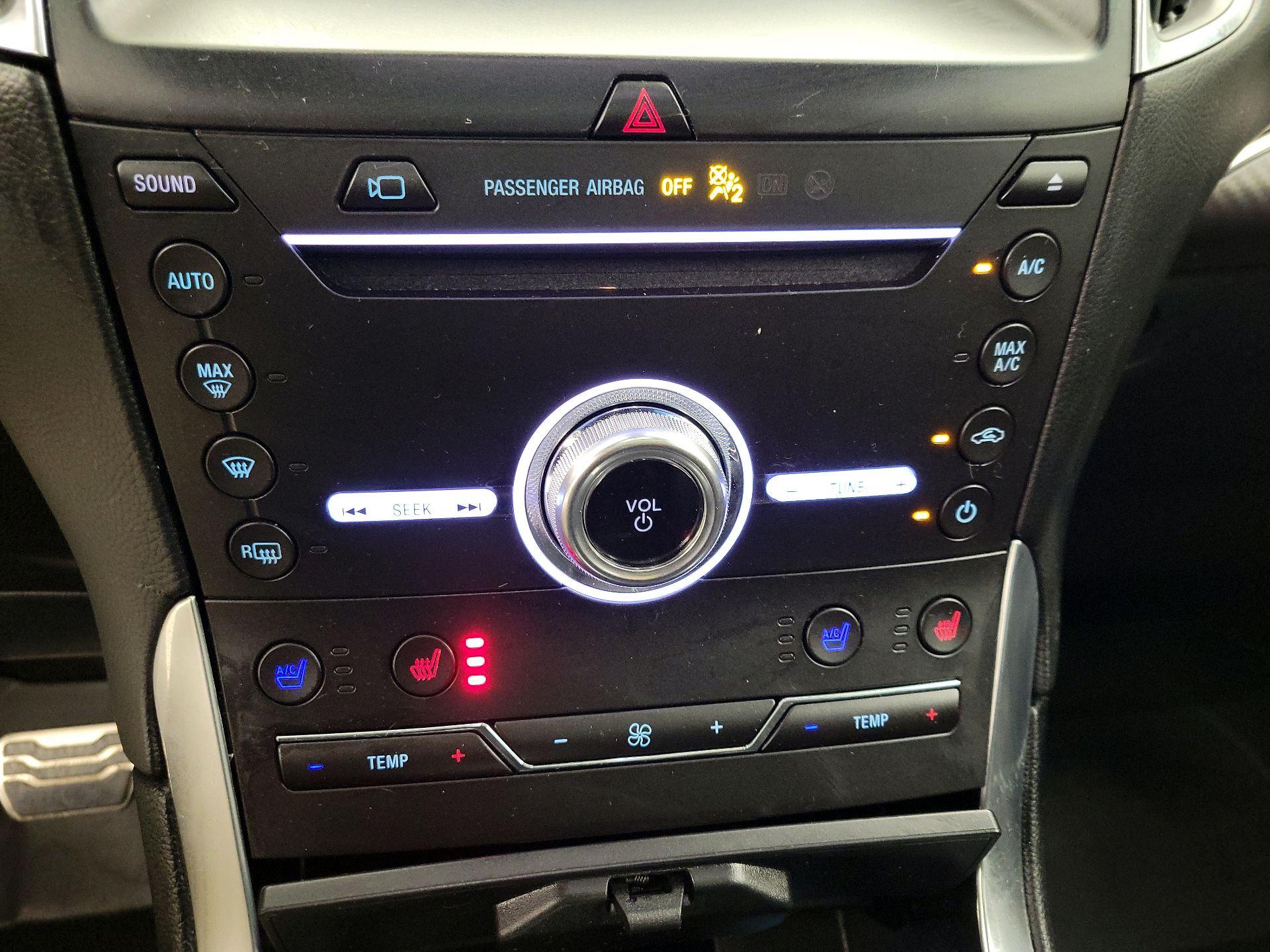 Thumbnail: 2019 Ford Edge - 17