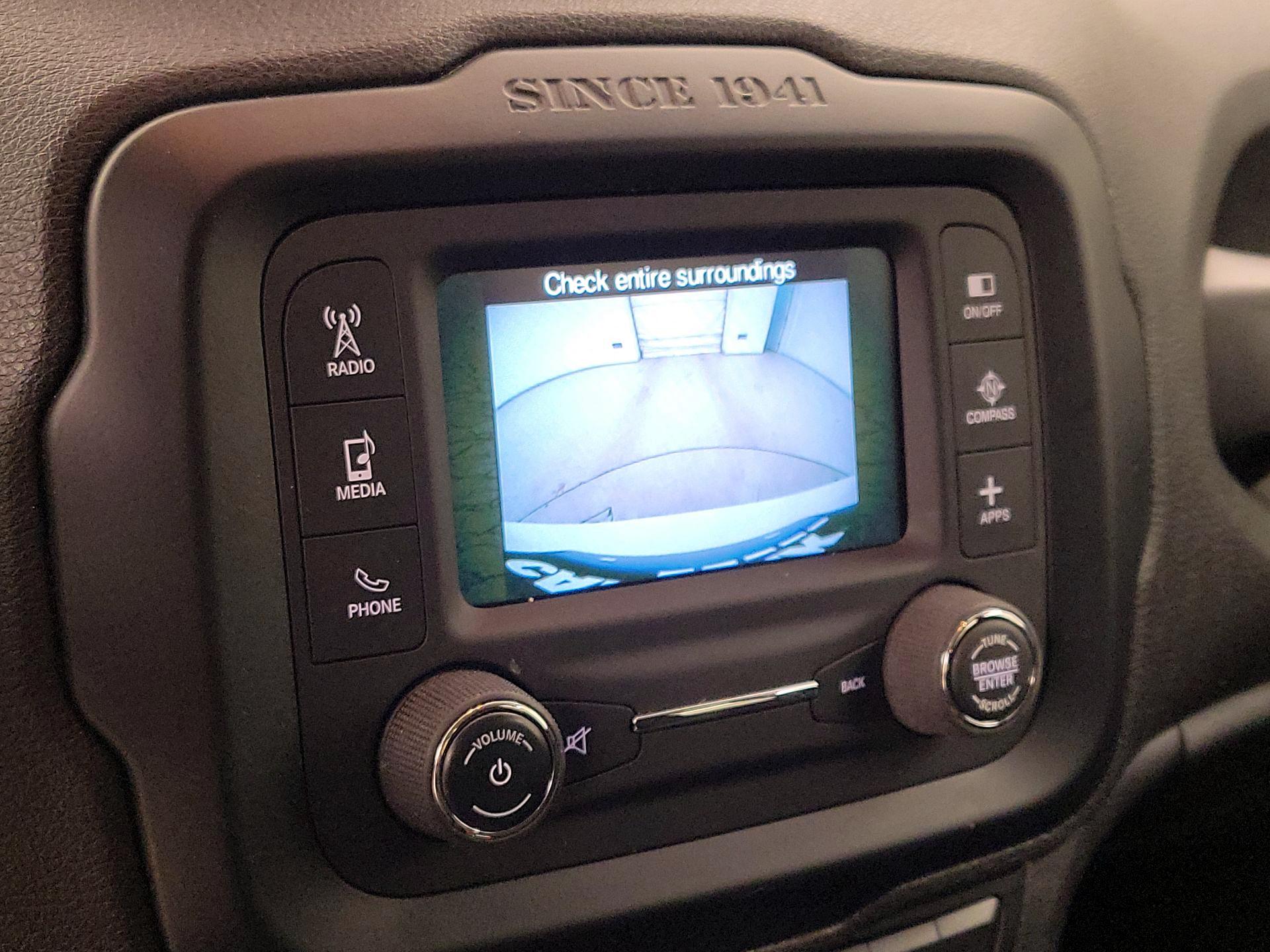 Thumbnail: 2015 Jeep Renegade - 14