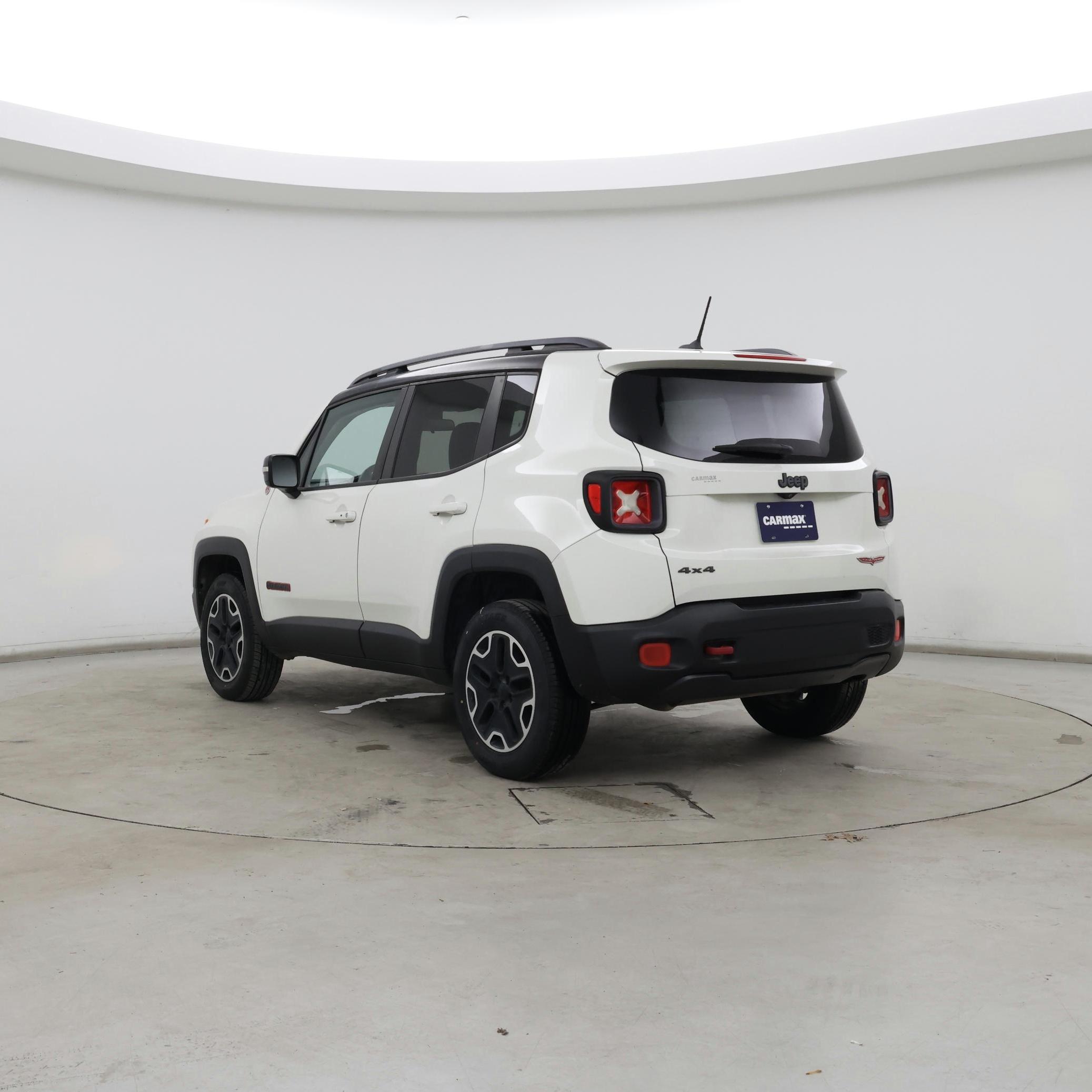 Thumbnail: 2015 Jeep Renegade - 2