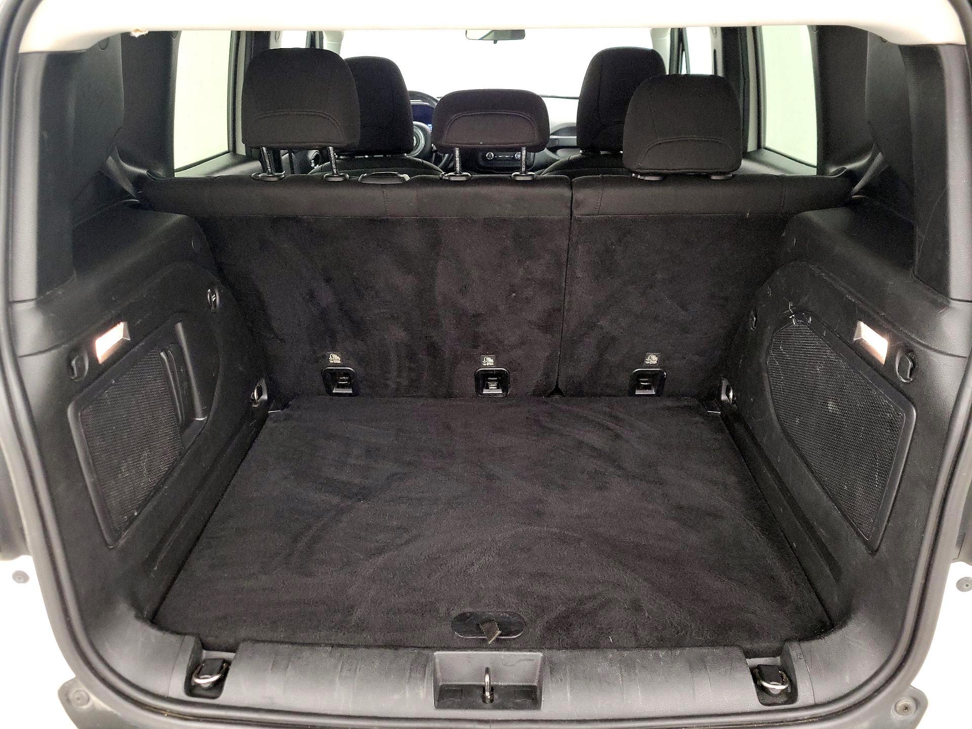 Thumbnail: 2015 Jeep Renegade - 20