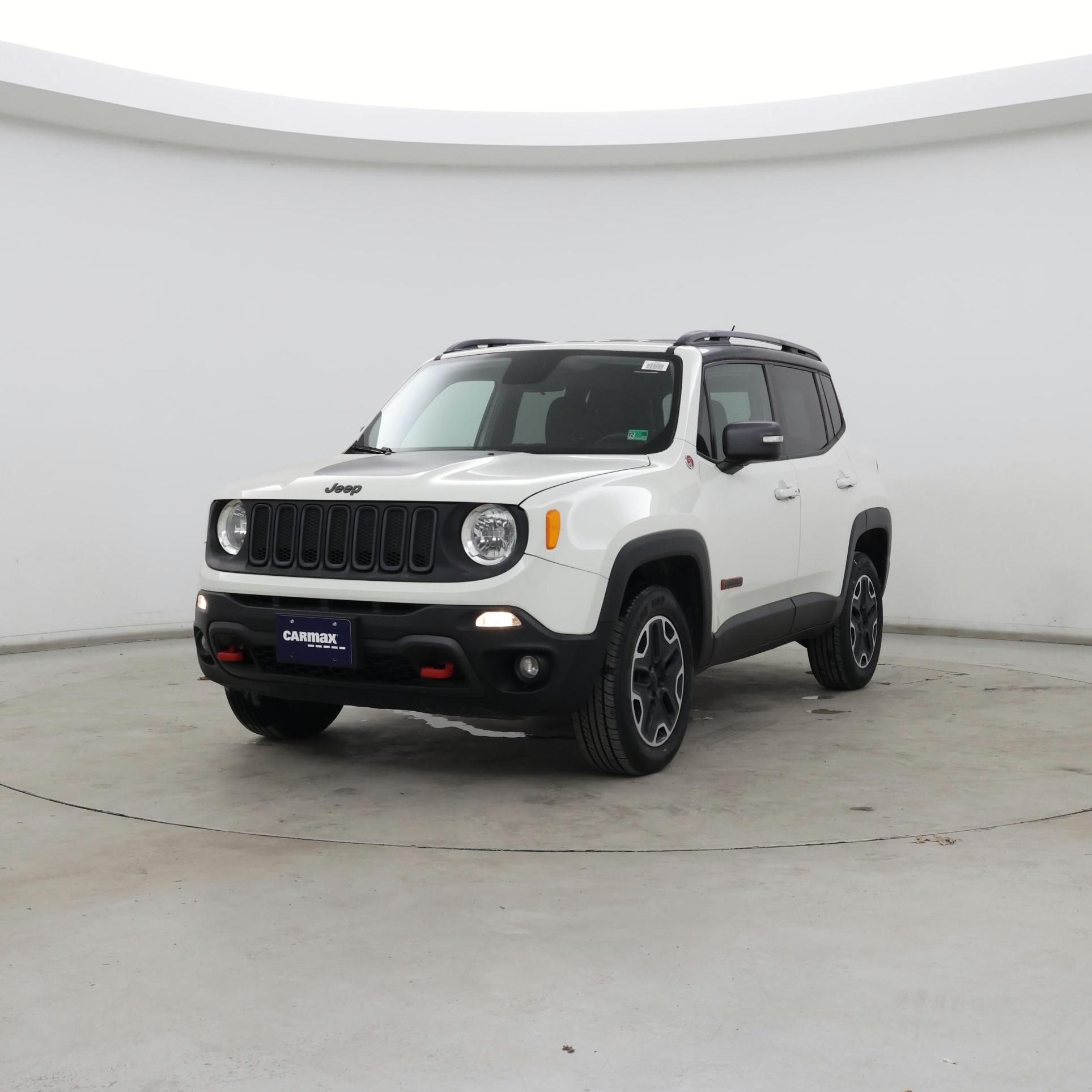 Thumbnail: 2015 Jeep Renegade - 4