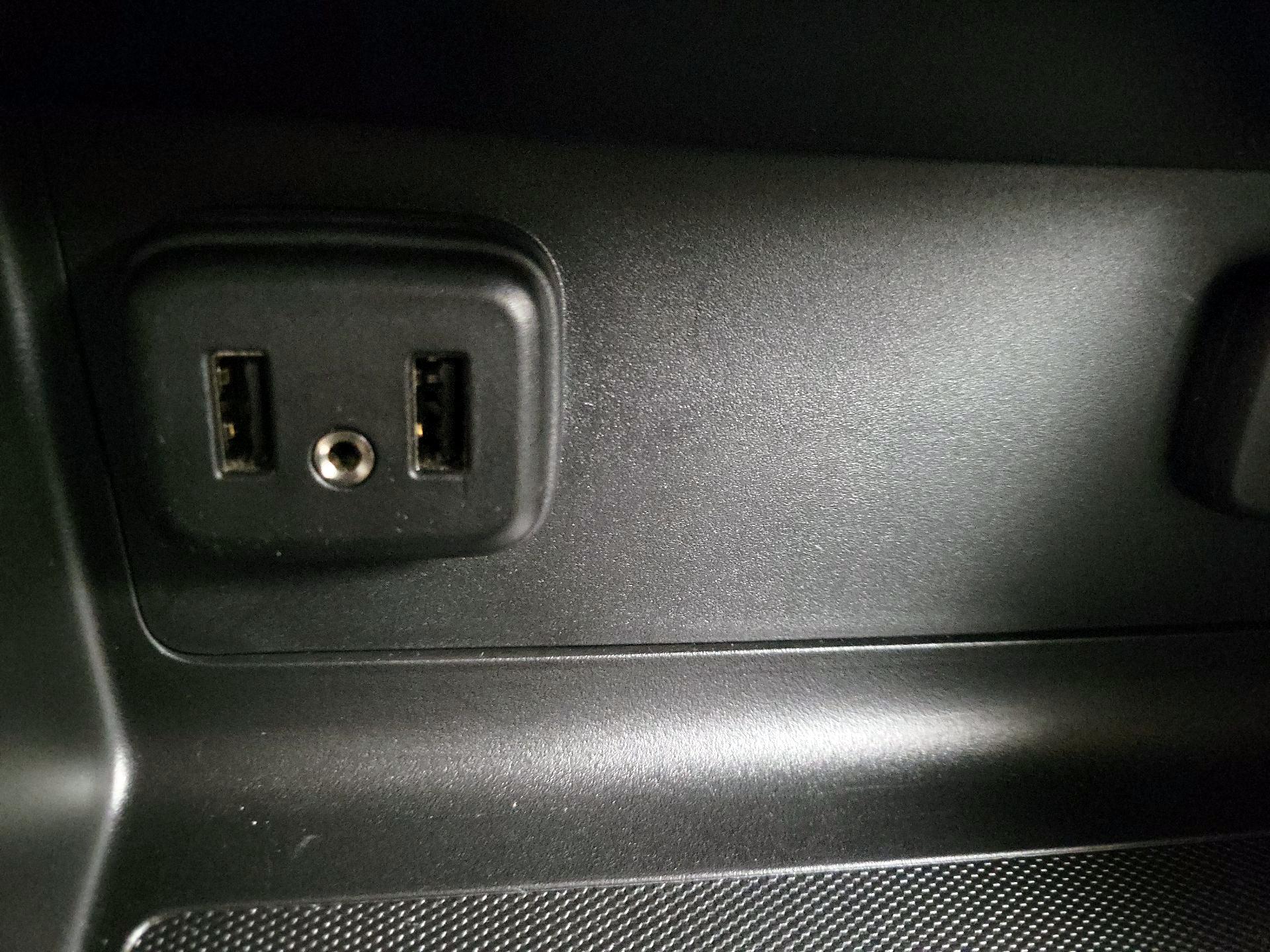 Thumbnail: 2019 Chevrolet Colorado - 18