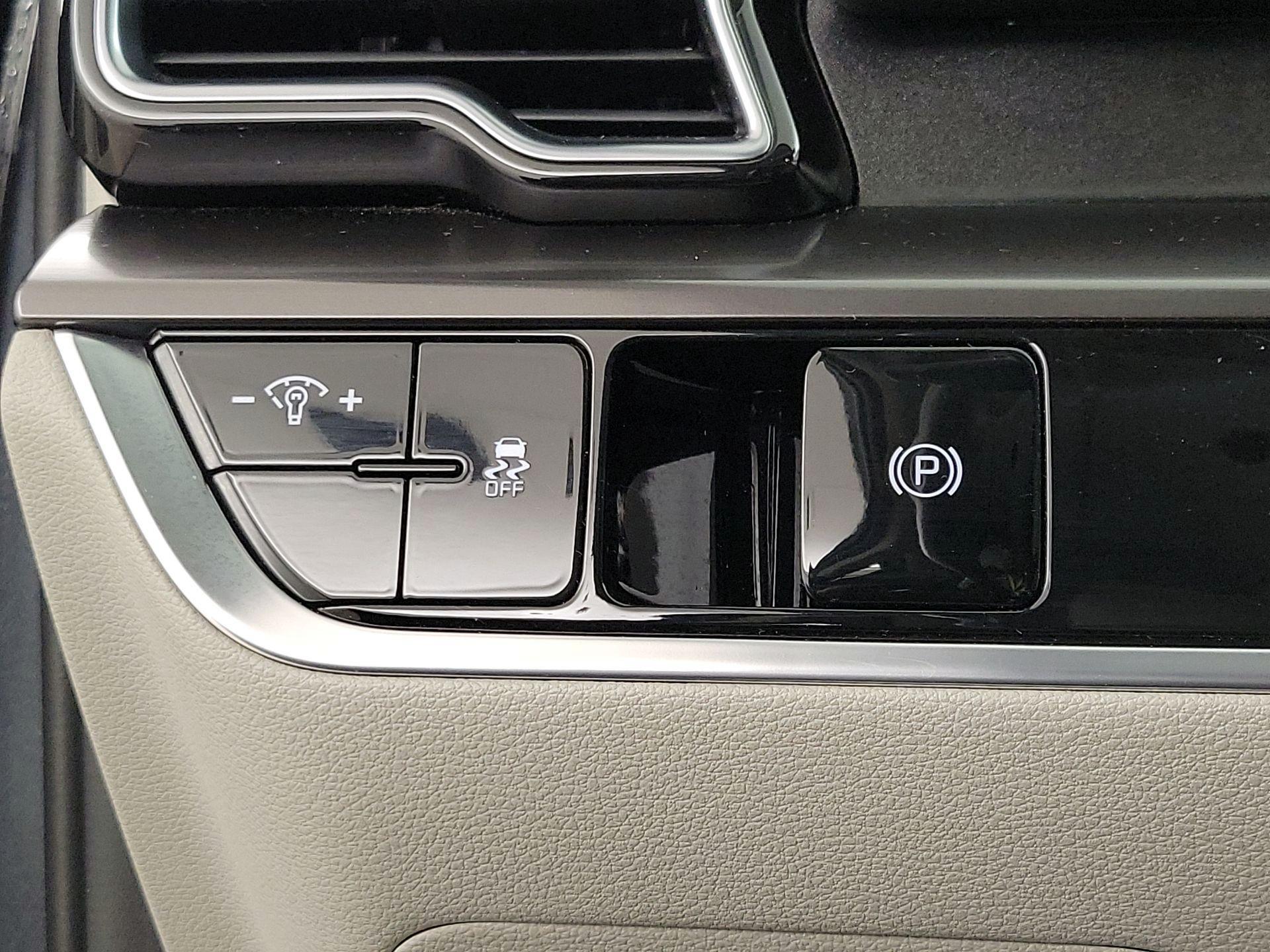 Thumbnail: 2024 Kia Sportage - 13