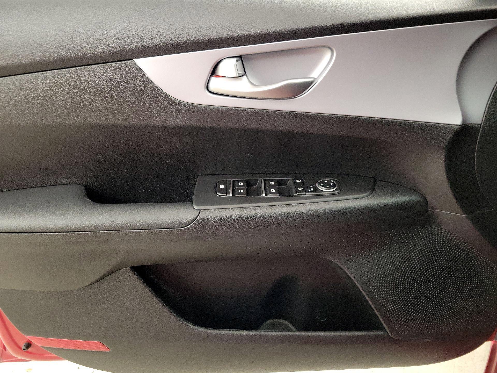 Thumbnail: 2024 Kia Forte - 12