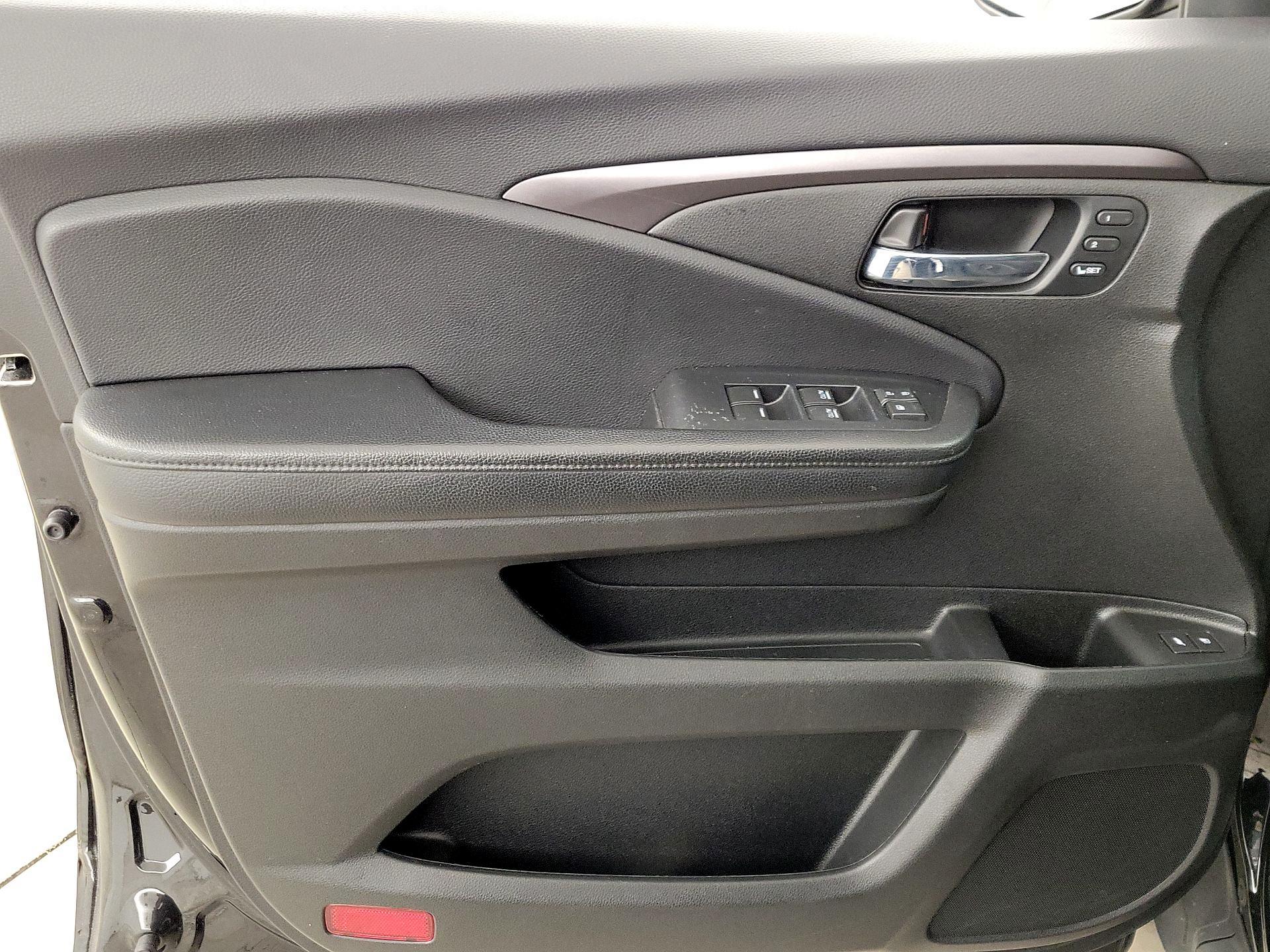 Thumbnail: 2021 Honda Passport - 12