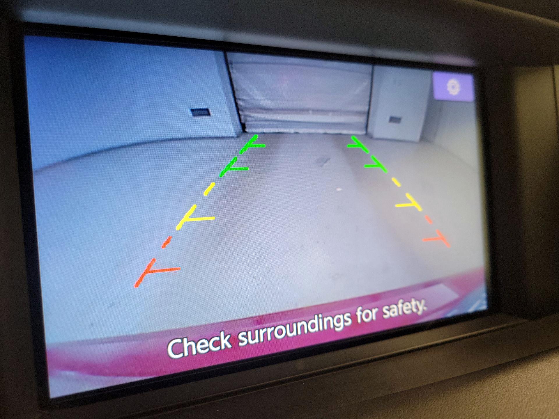 Thumbnail: 2017 INFINITI QX30 - 15