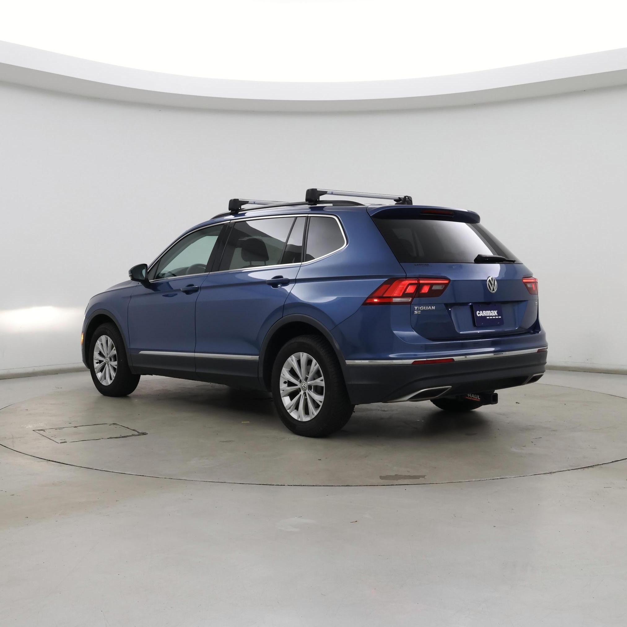 Thumbnail: 2018 Volkswagen Tiguan - 2