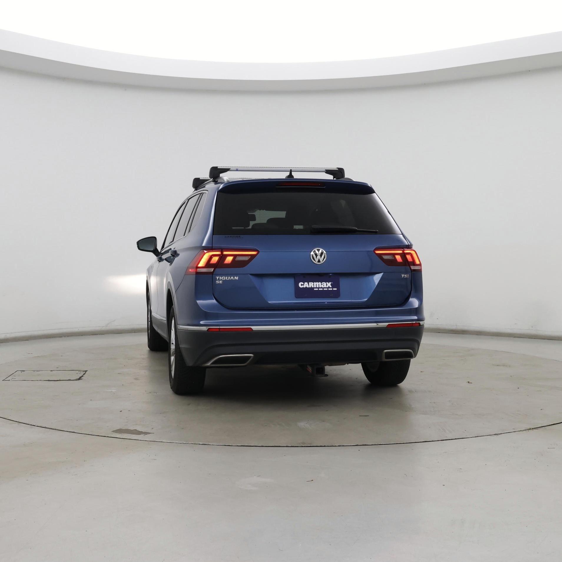 Thumbnail: 2018 Volkswagen Tiguan - 6