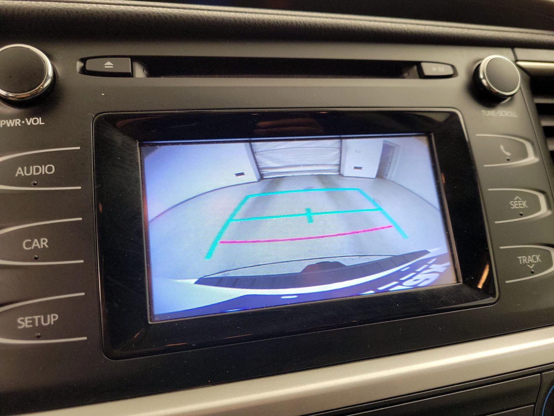 Thumbnail: 2016 Toyota Highlander - 14