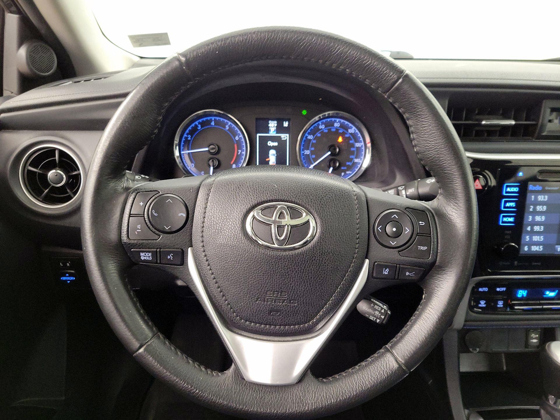 Thumbnail: 2018 Toyota Corolla - 10